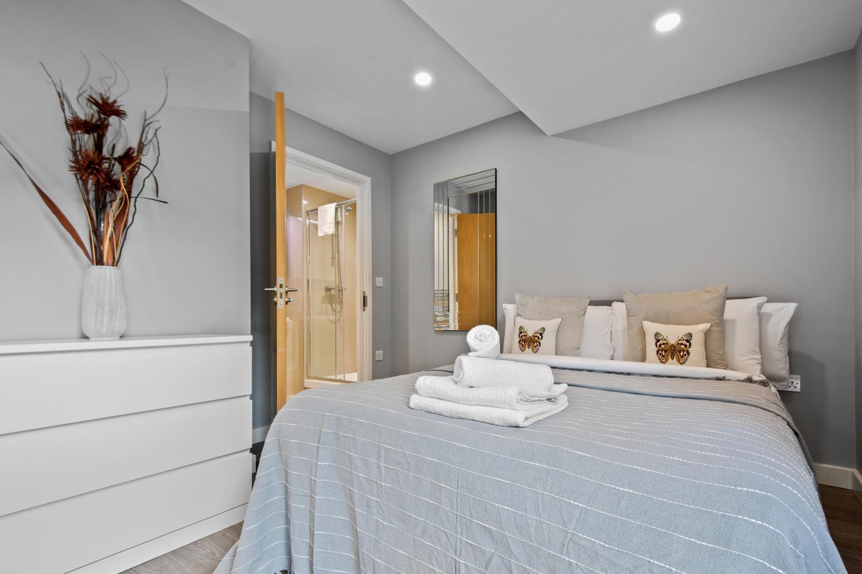 Two-Bedroom Deluxe Apartment photo 1
