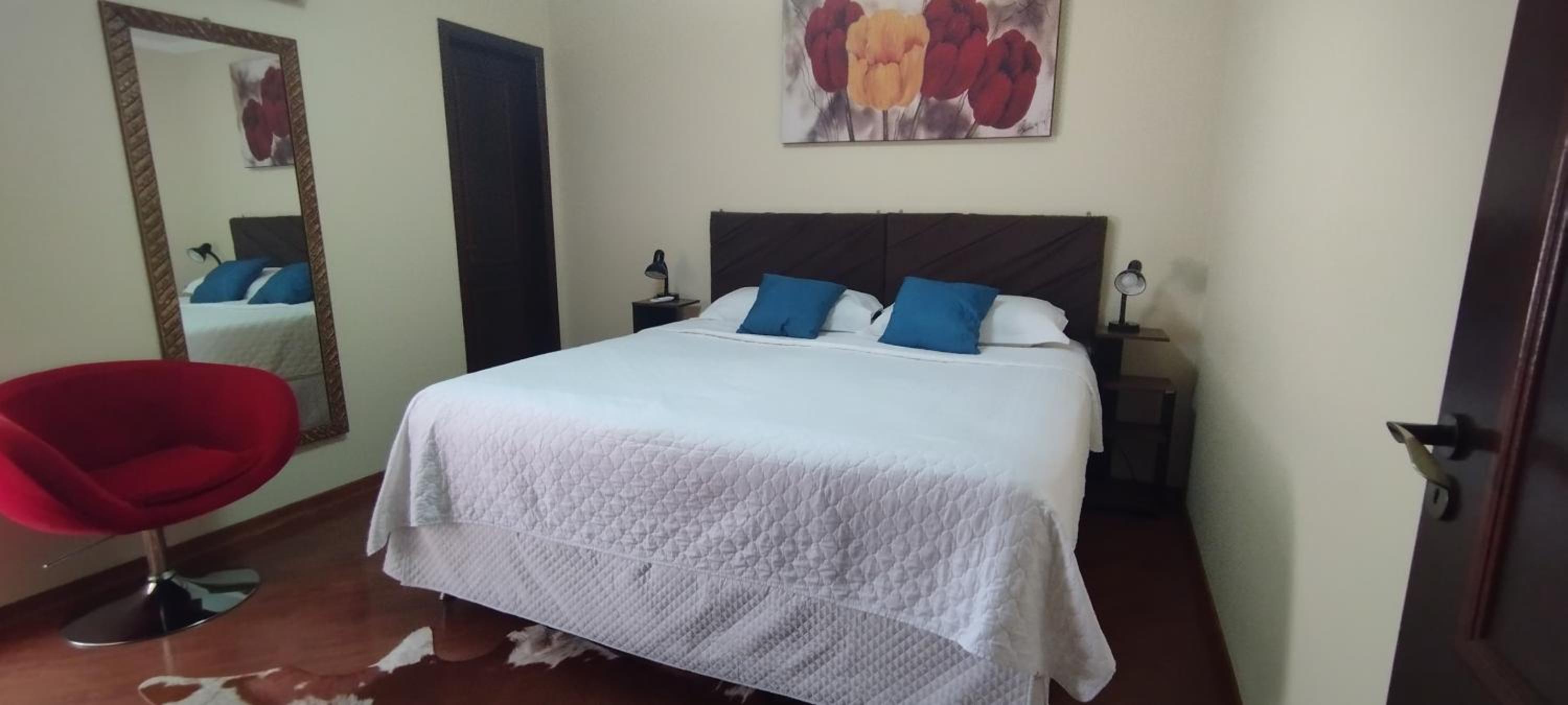 King Suite with Balcony - Photo 1
