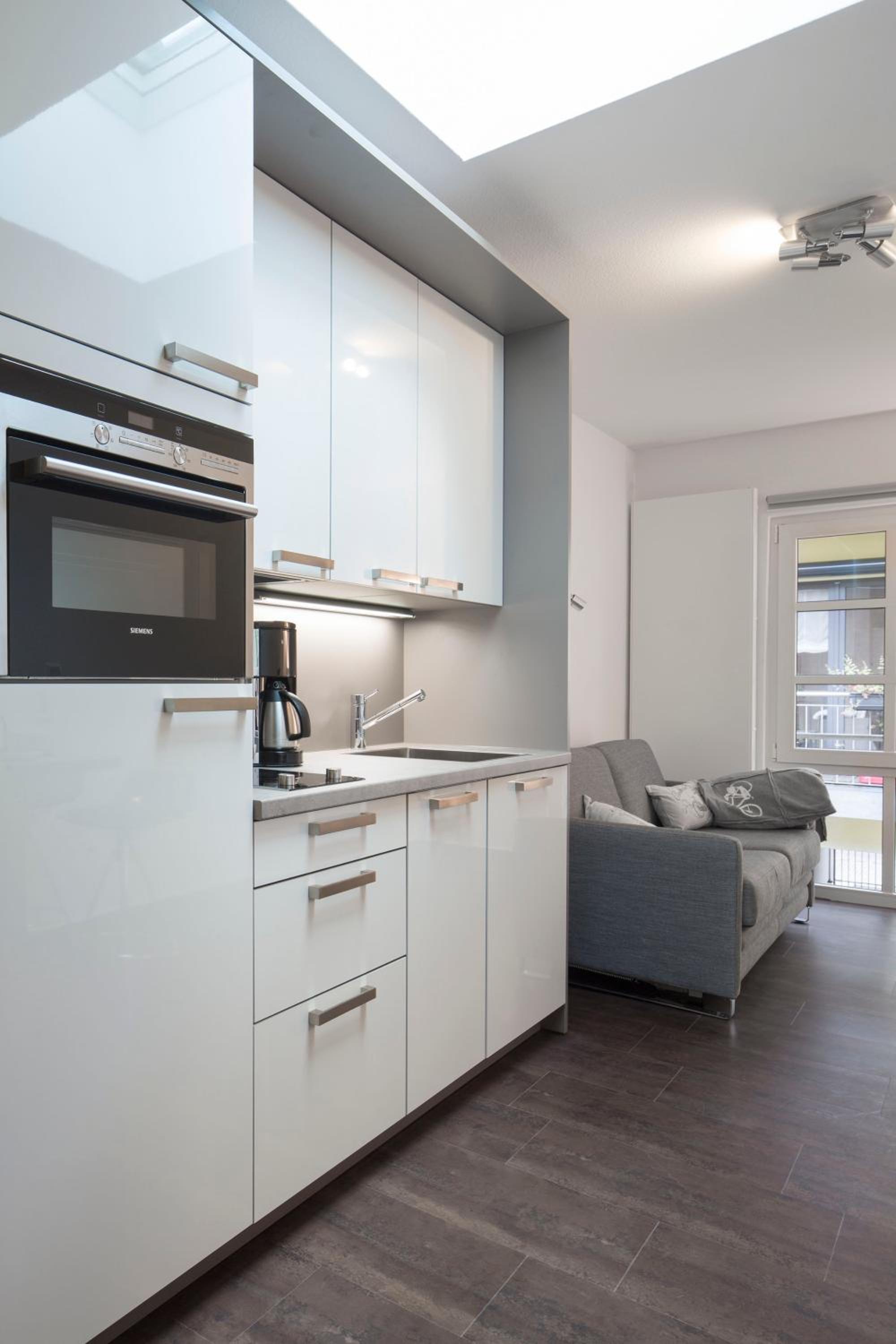 One-Bedroom Apartment - Leeze photo 3