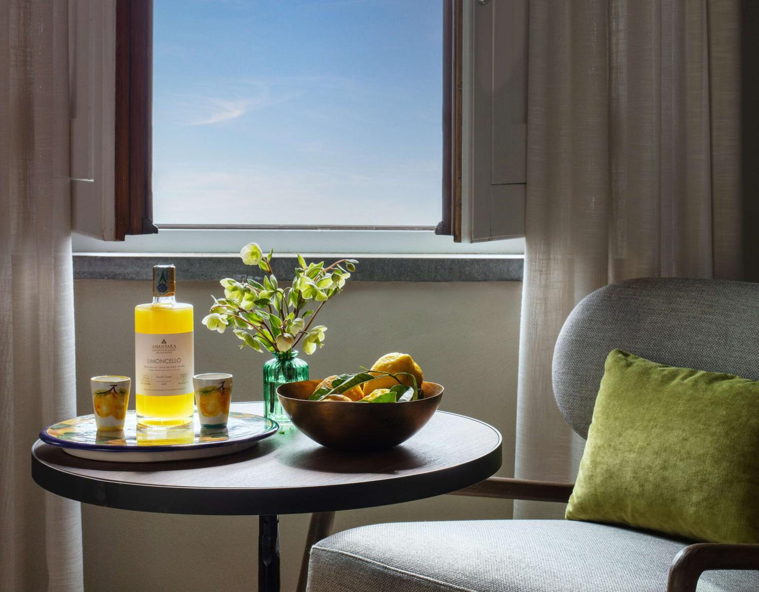 Deluxe Room with Sea View