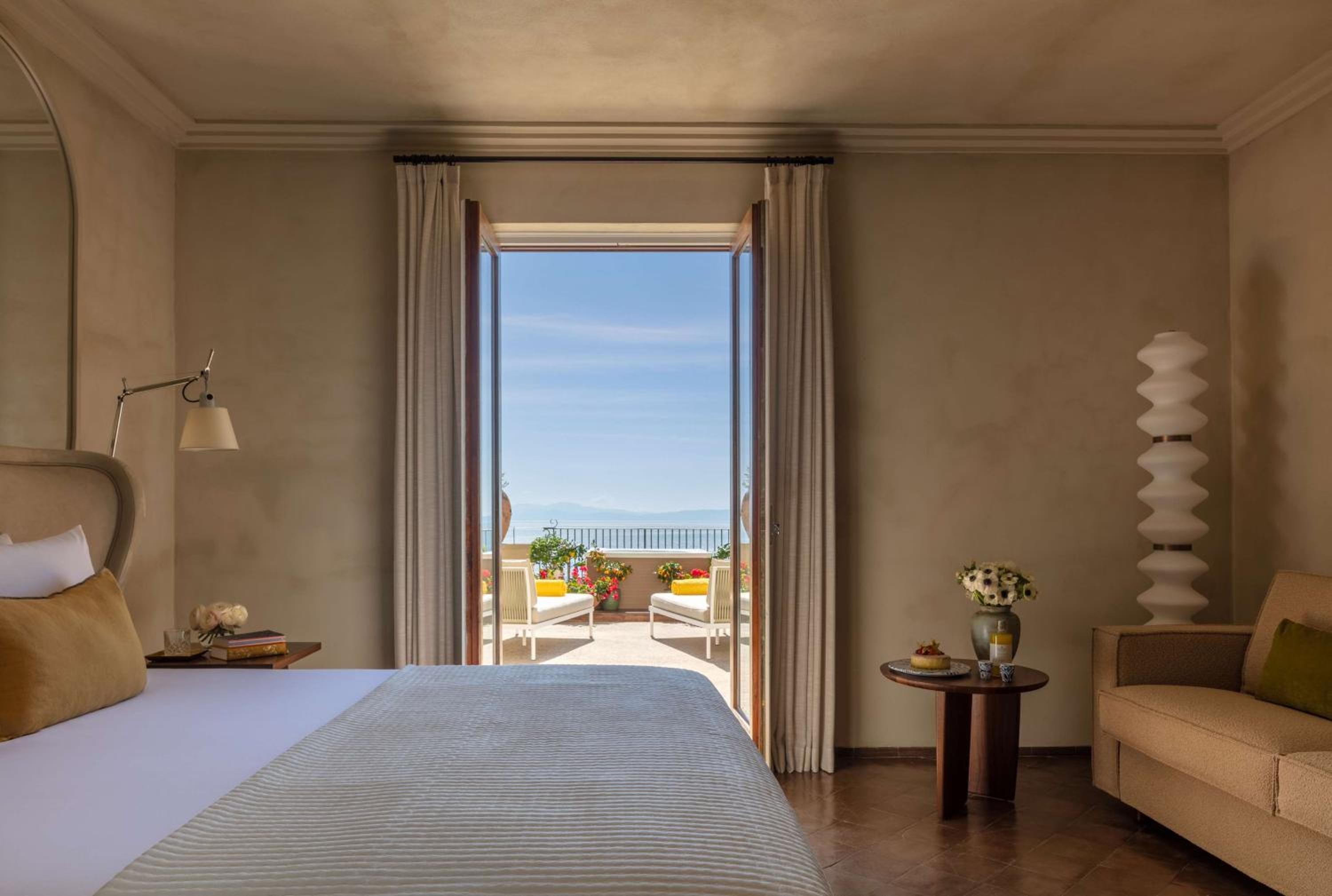 Suite dell Eremita with Sea View Terrace and Jacuzzi