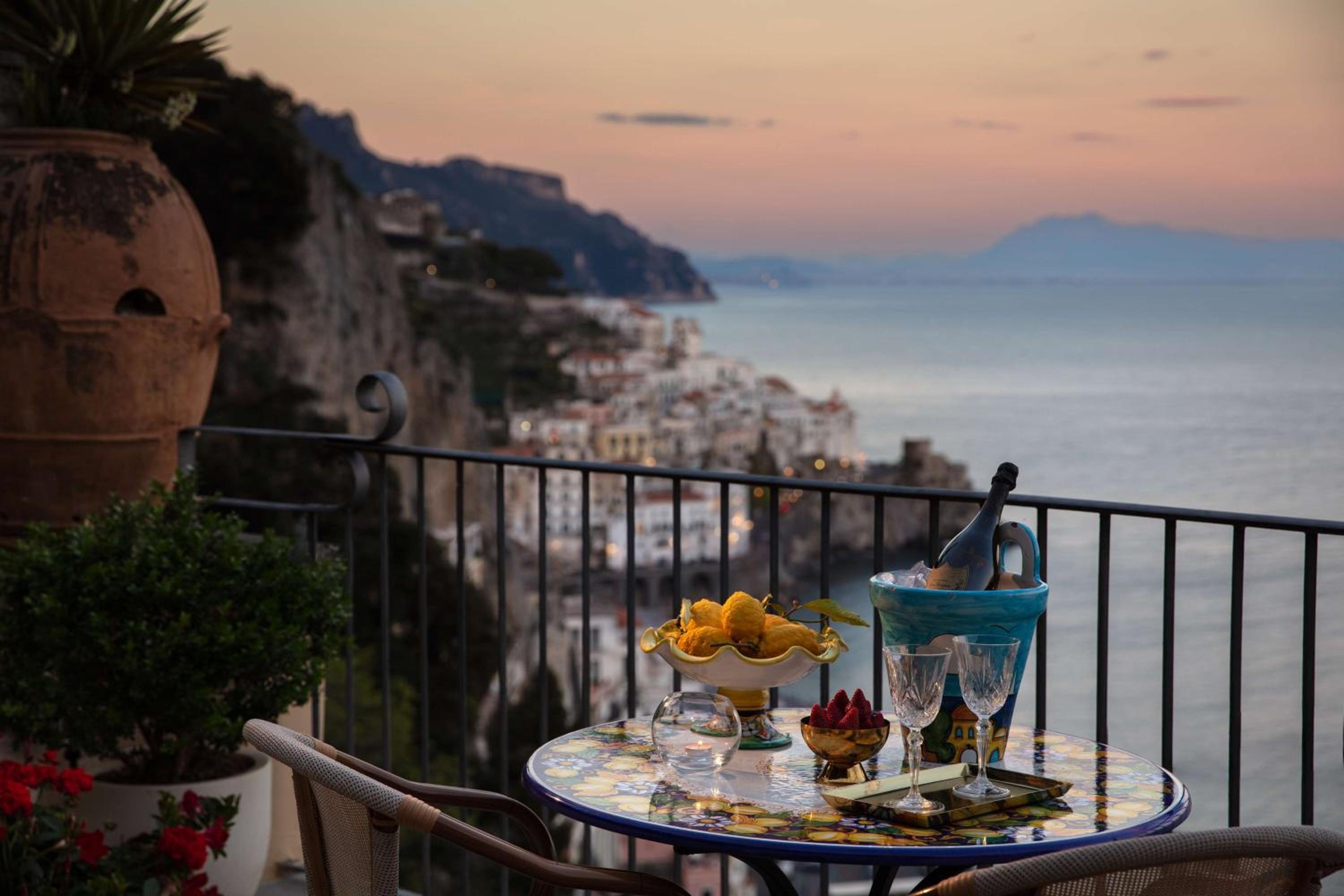 Suite dell Eremita with Sea View Terrace and Jacuzzi