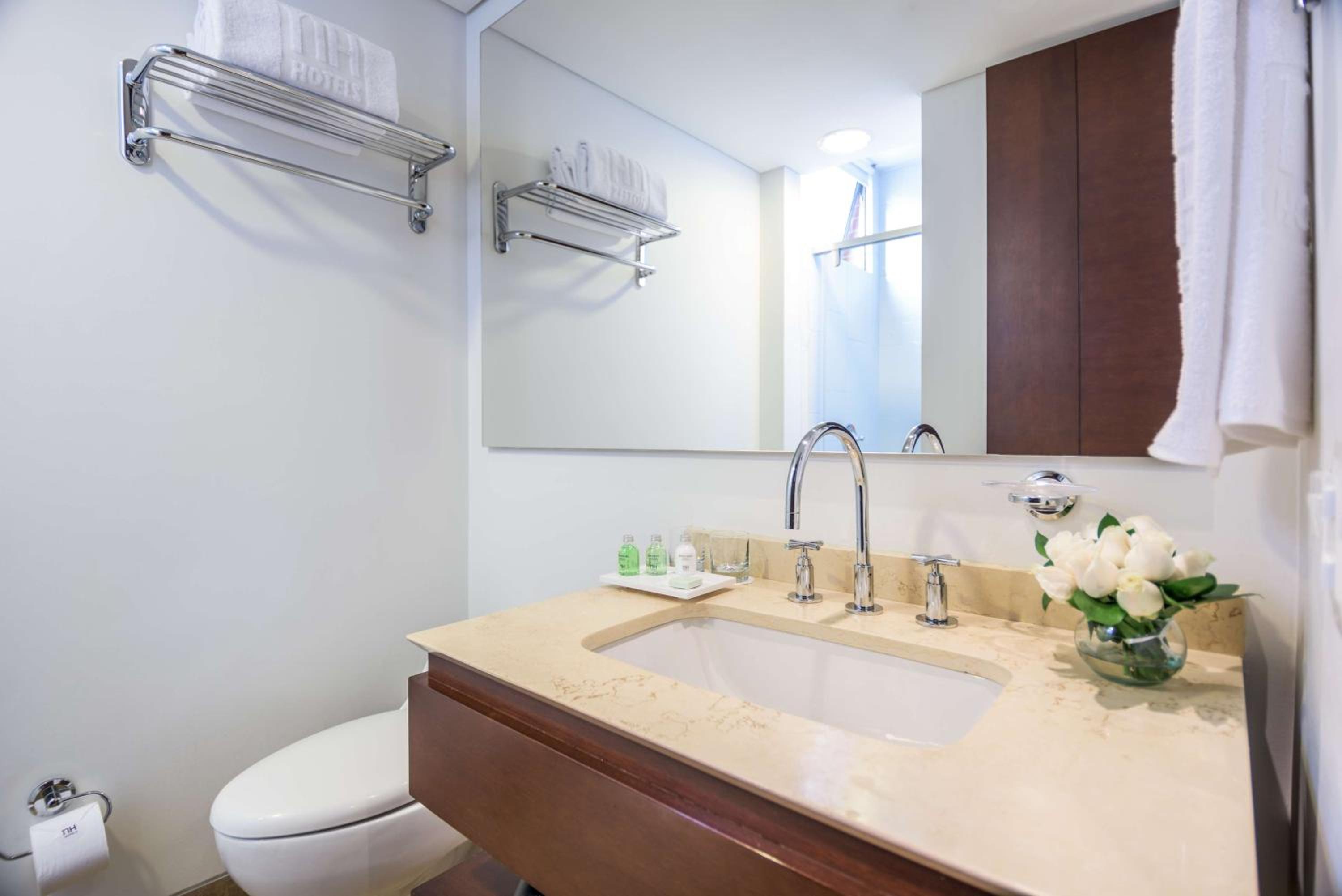 Standard Double or Twin Room - Photo 2