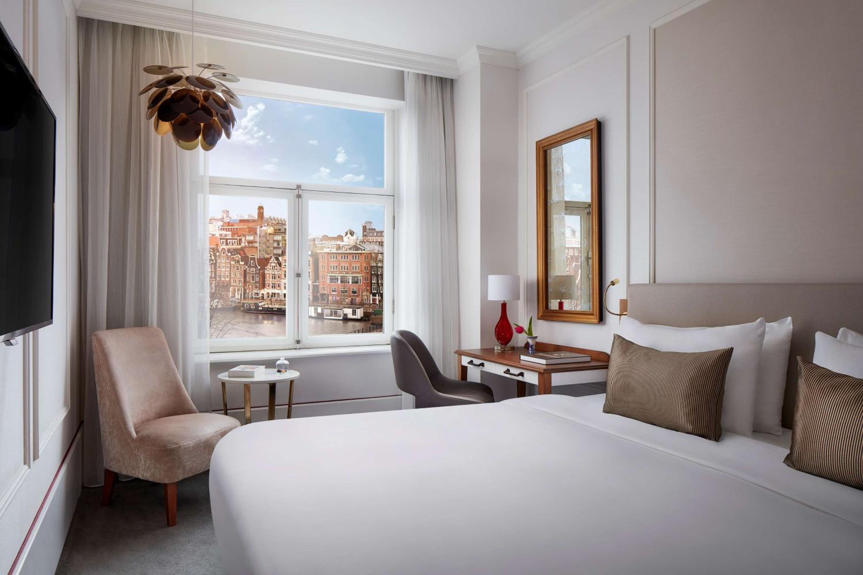 Superior Double Room with Canal View