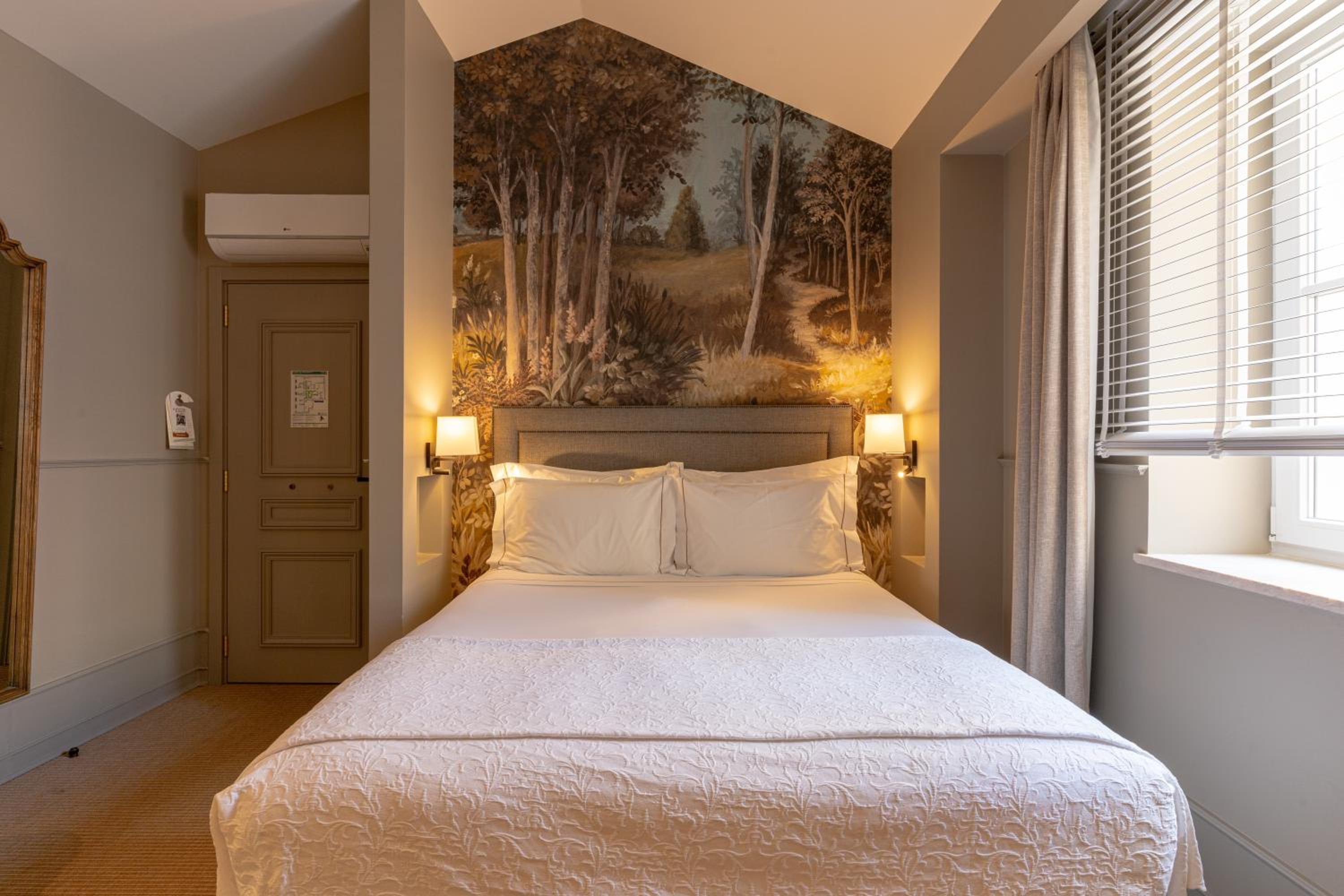 Superior Double Room with View - Photo 18