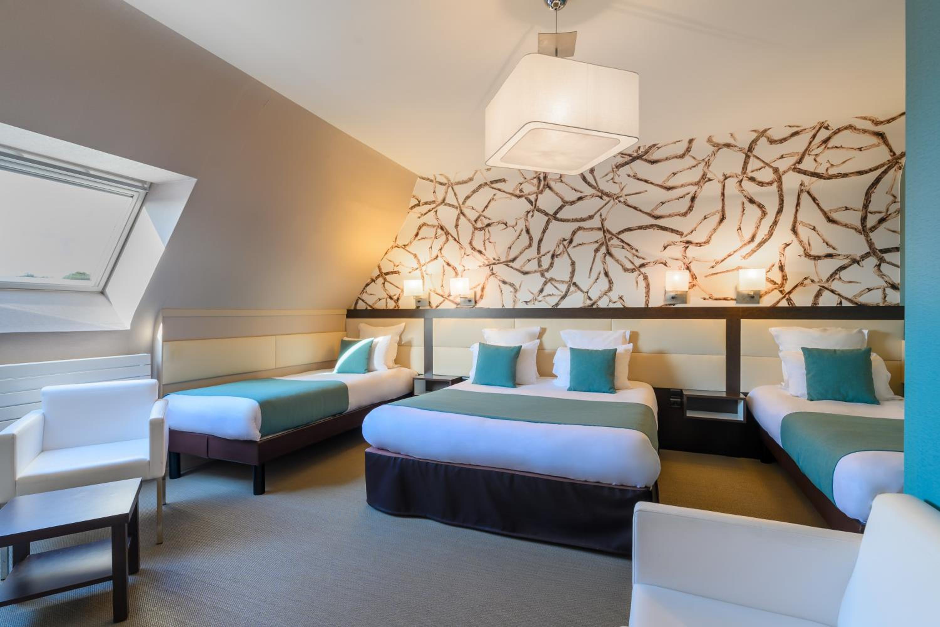 Quadruple Room - Photo 1