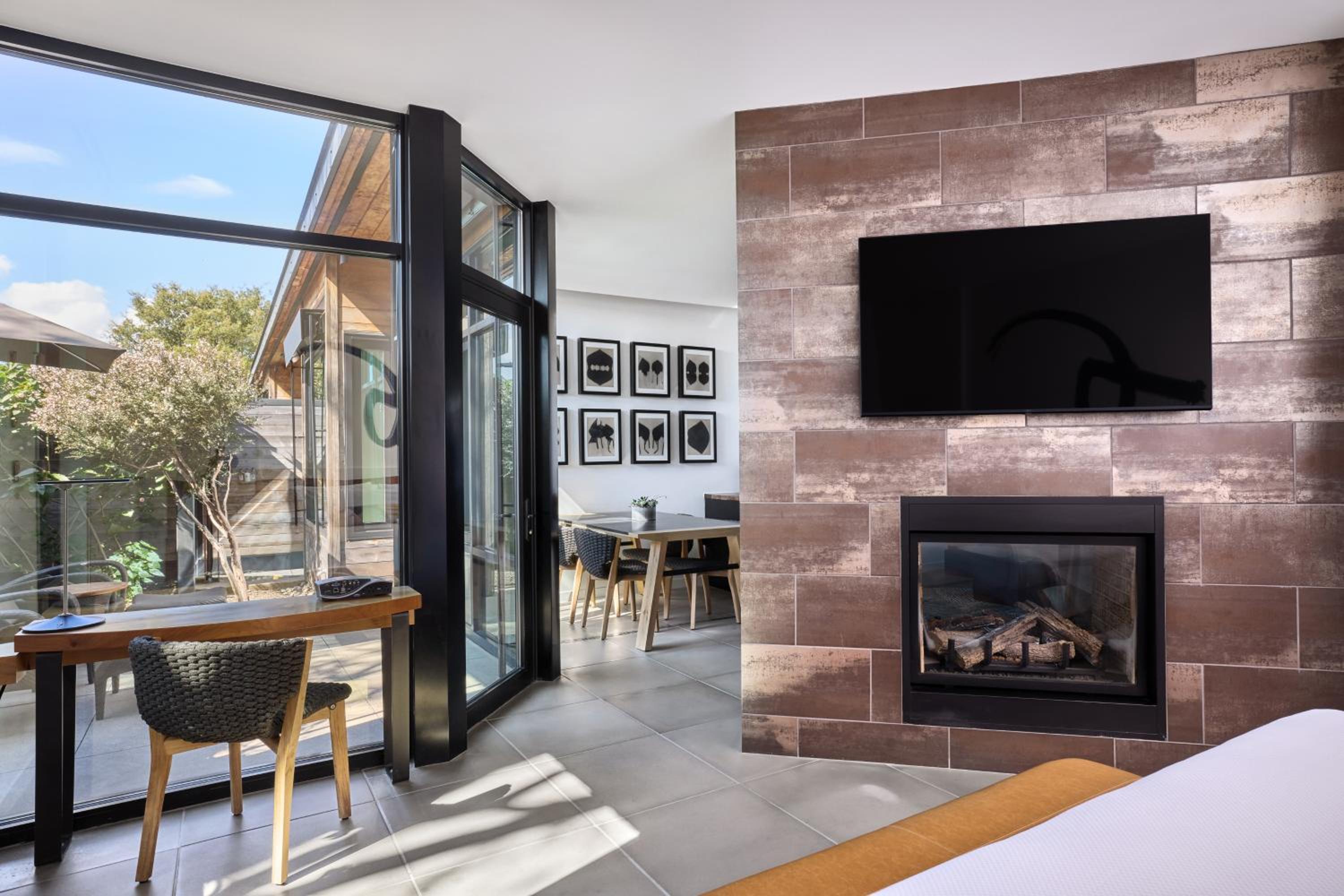 Superior King Suite