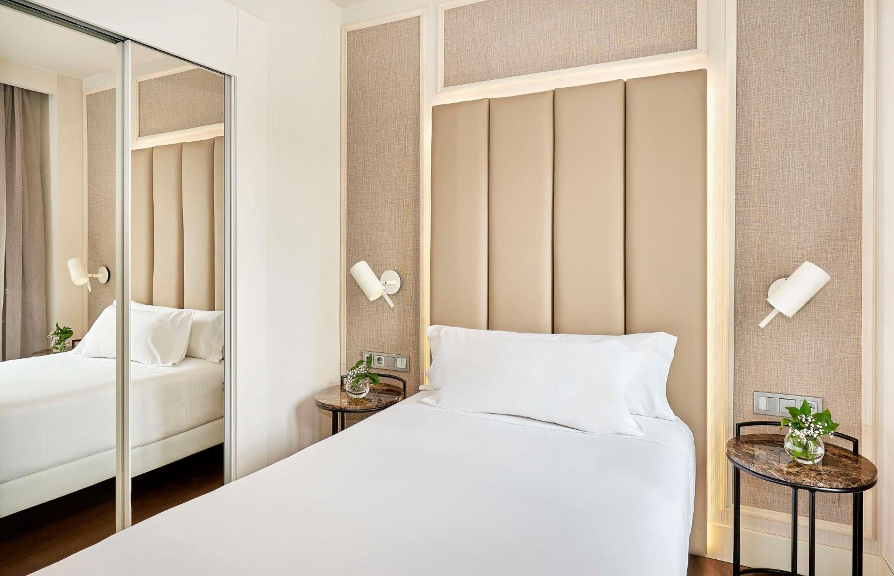 Standard Single Room with View and Terrace