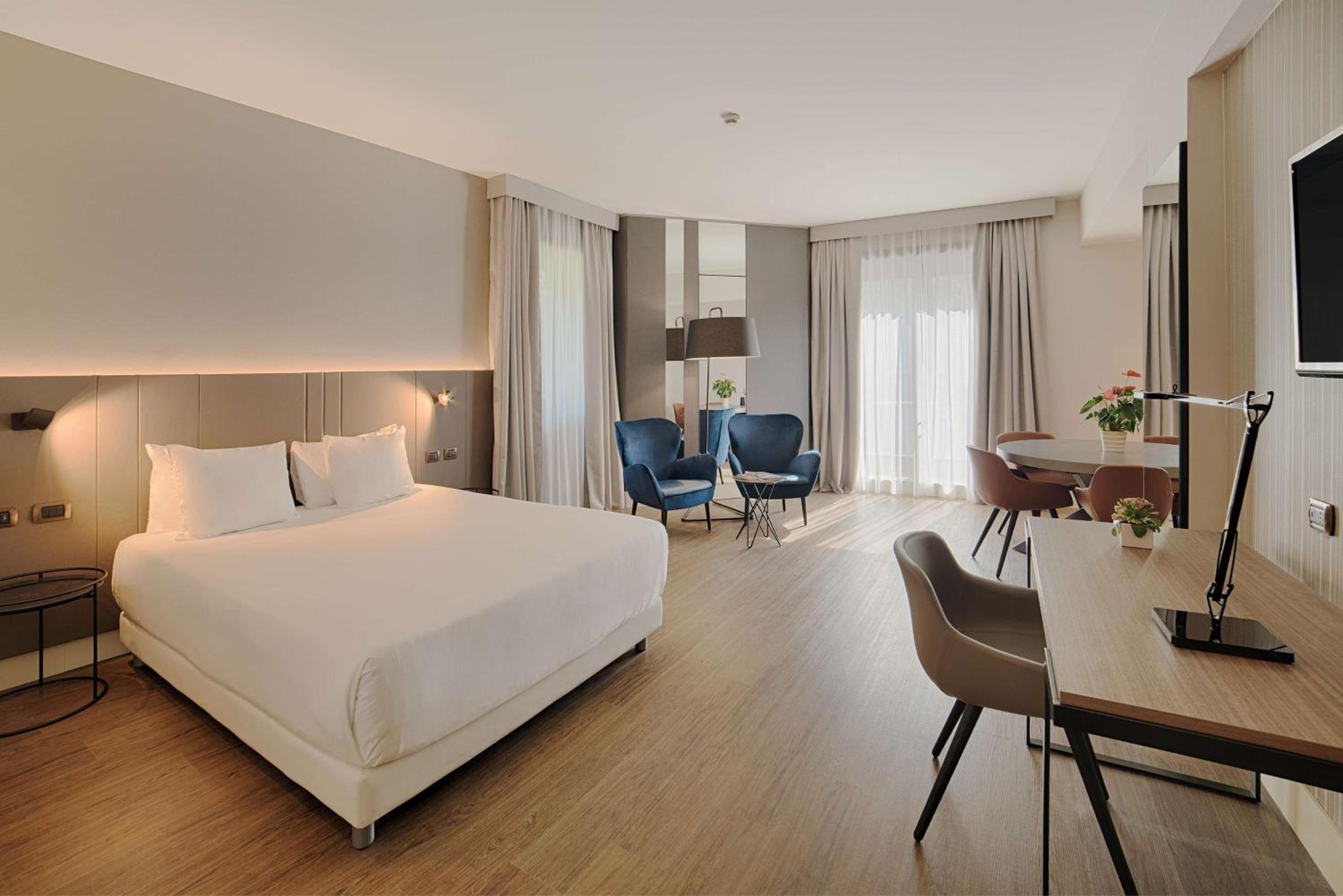 Superior XL Room photo 2