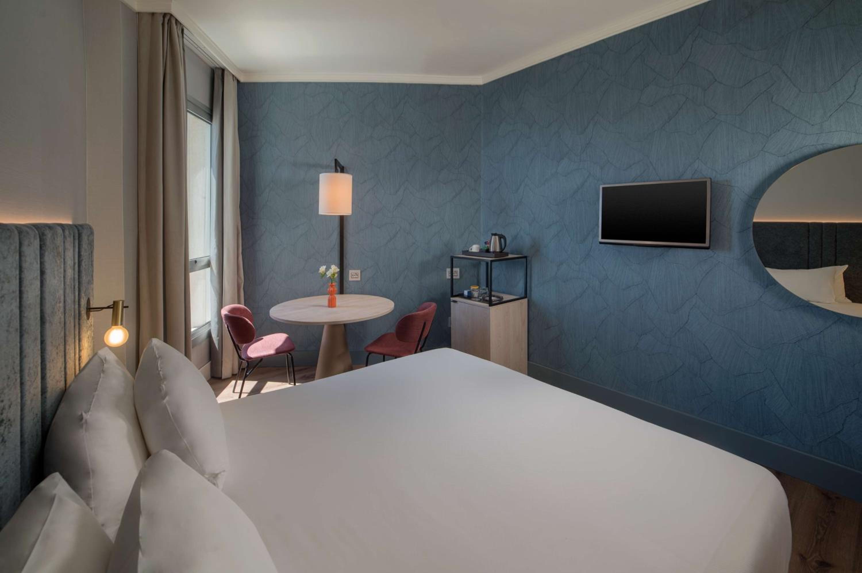 Standard Double or Twin Room - Photo 1