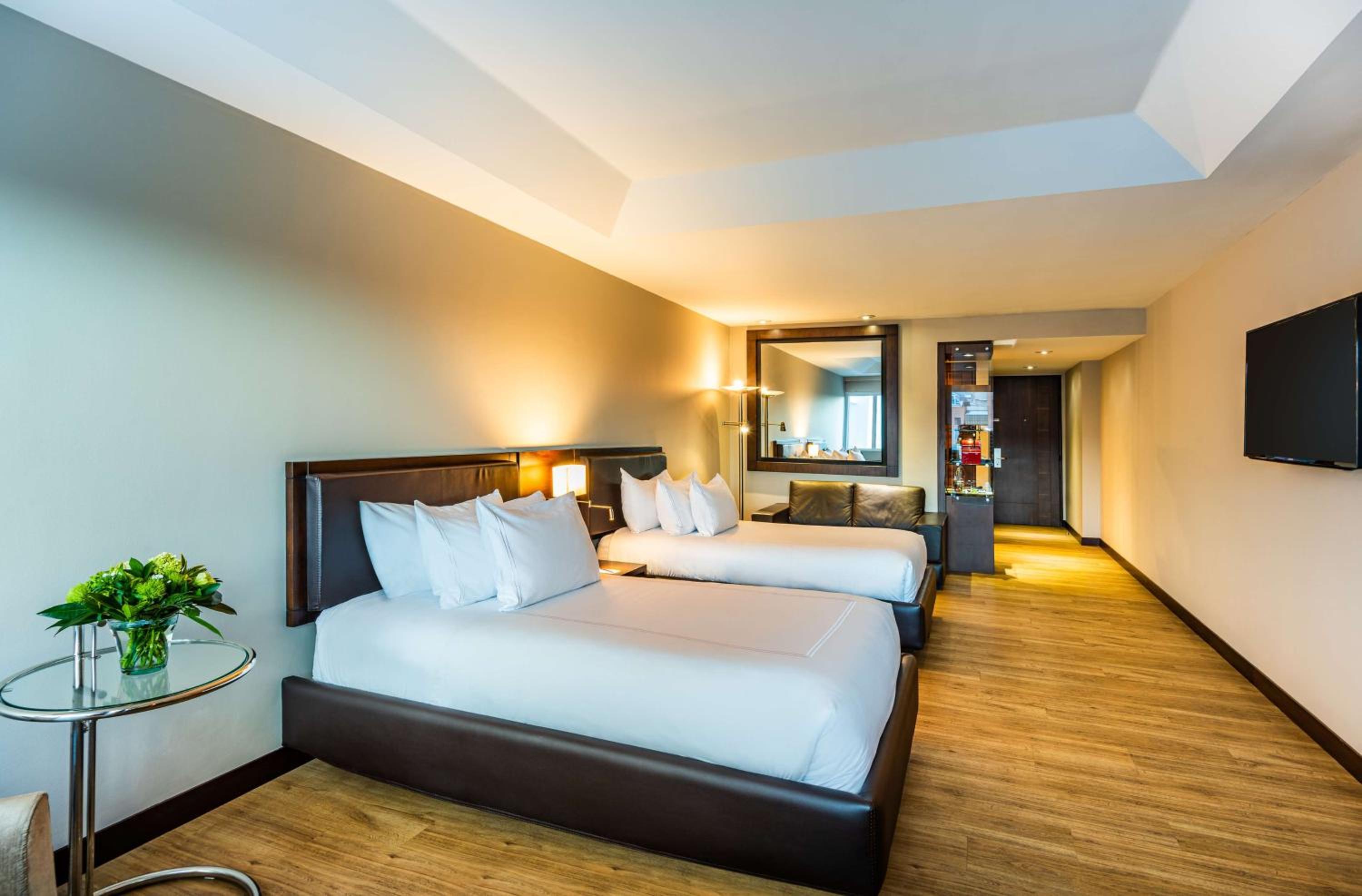 Premium Double or Twin Room - Photo 5