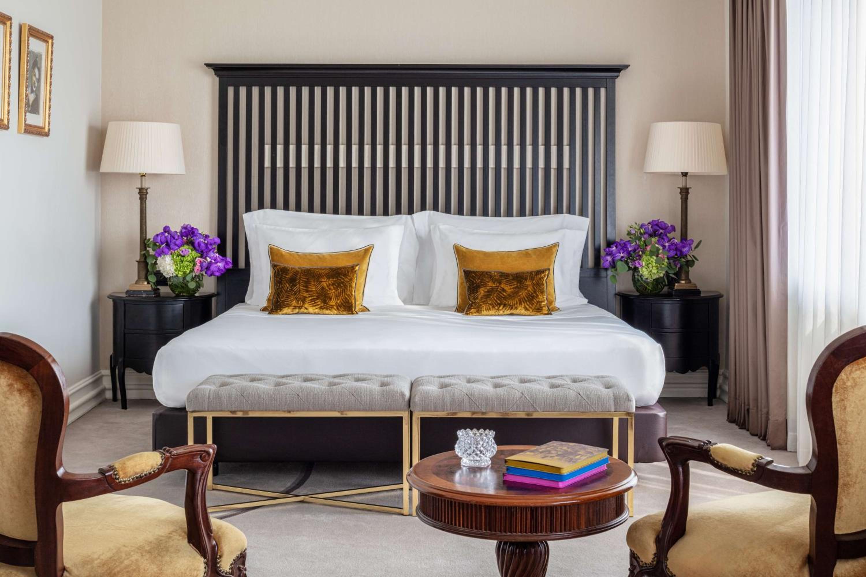 Executive Suite with 2 Adults+1 Child Occupancy and Extra Bed (Non Smoking)