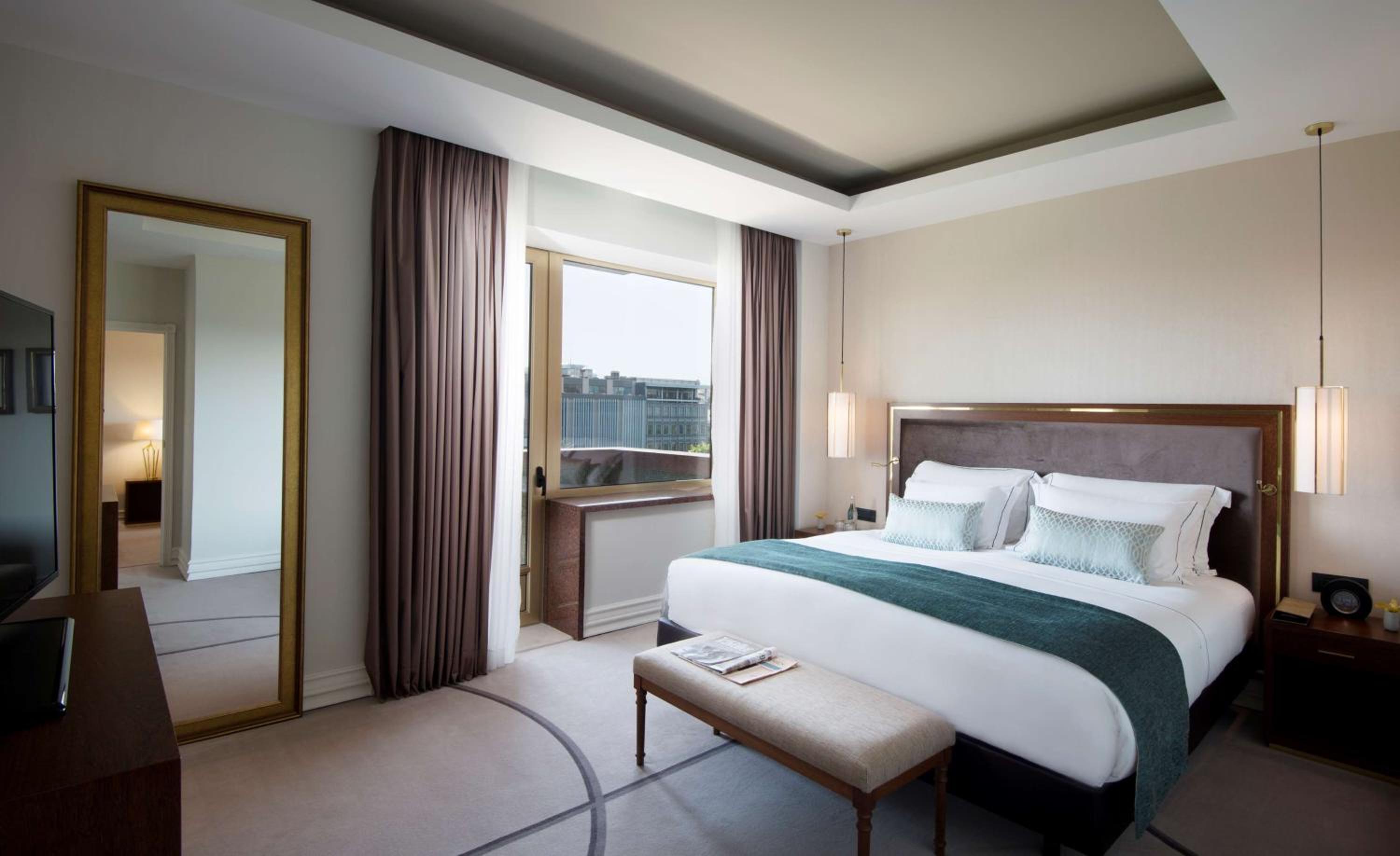 Executive Suite with Terrace (Non Smoking)