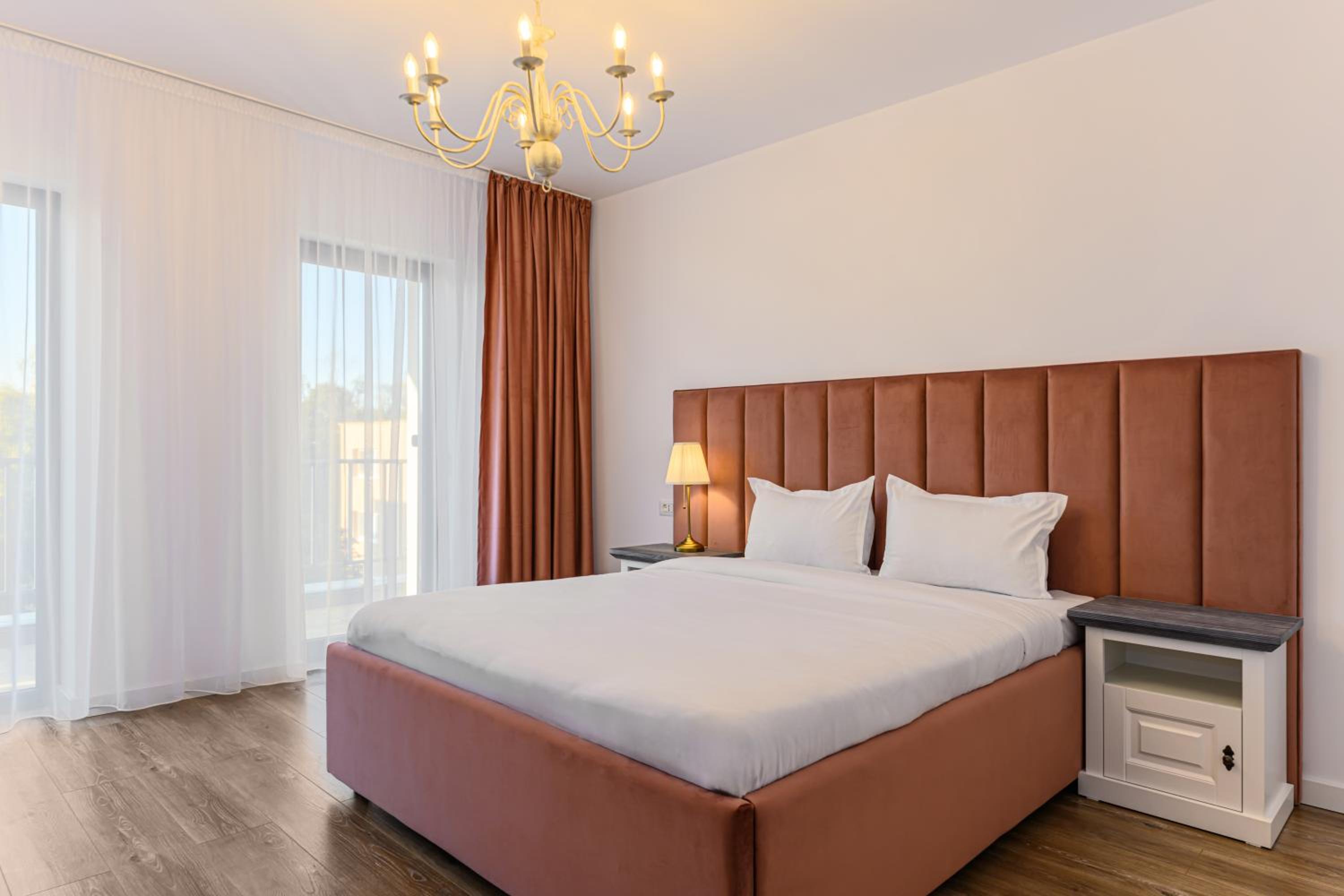 One-Bedroom Apartment with Terrace photo 2