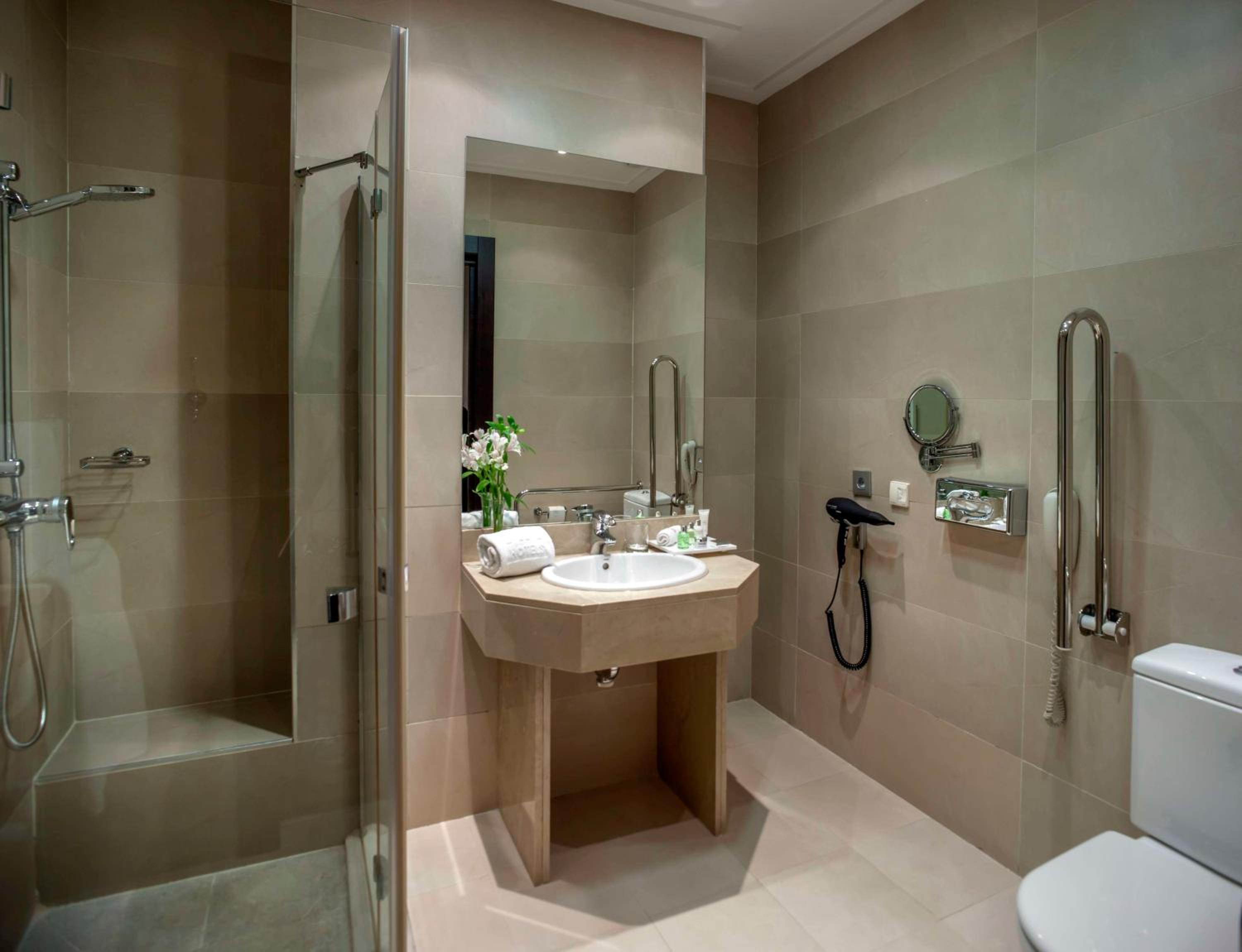 Superior Double or Twin Room XL - Photo 3