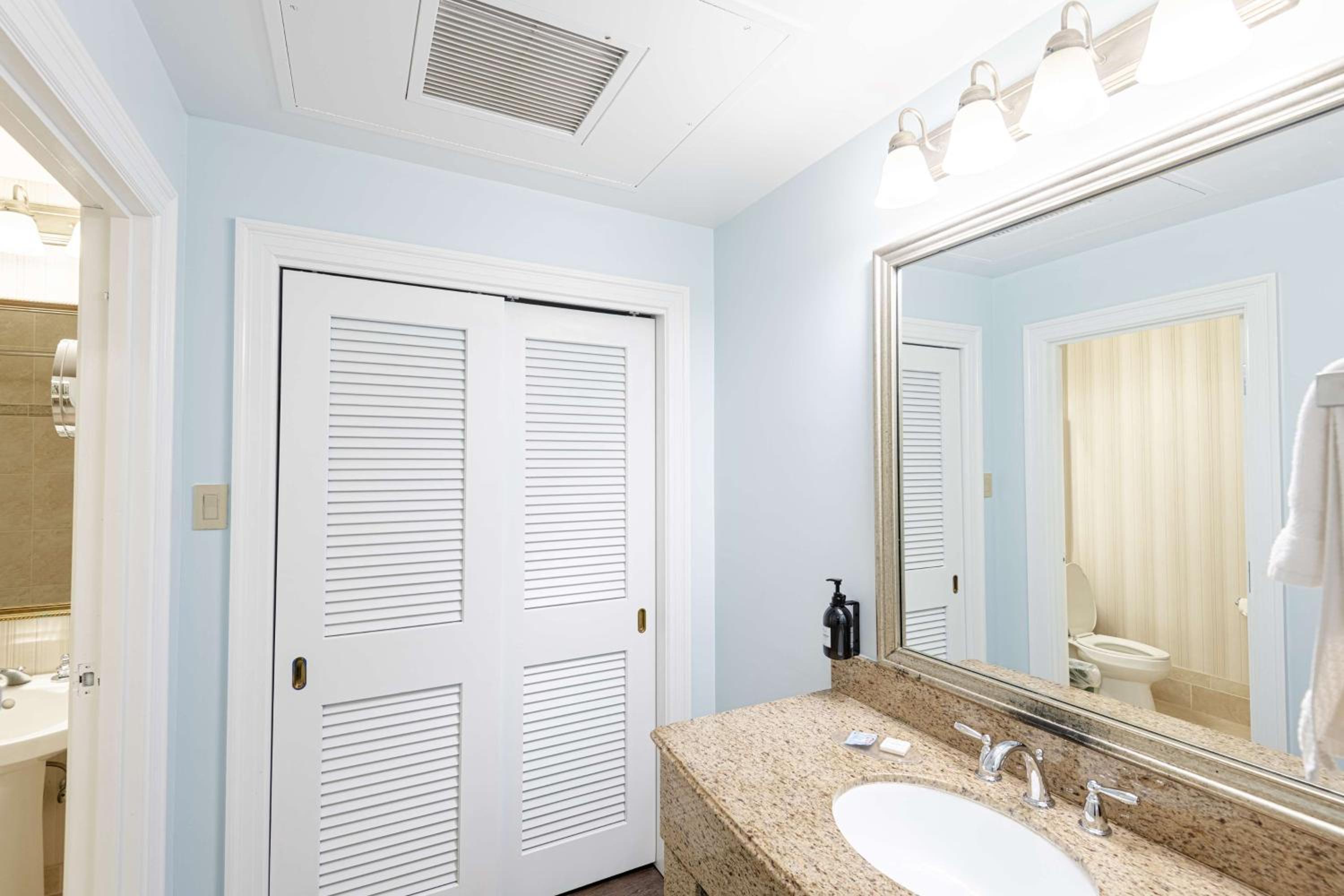 Deluxe Queen Room - Photo 4