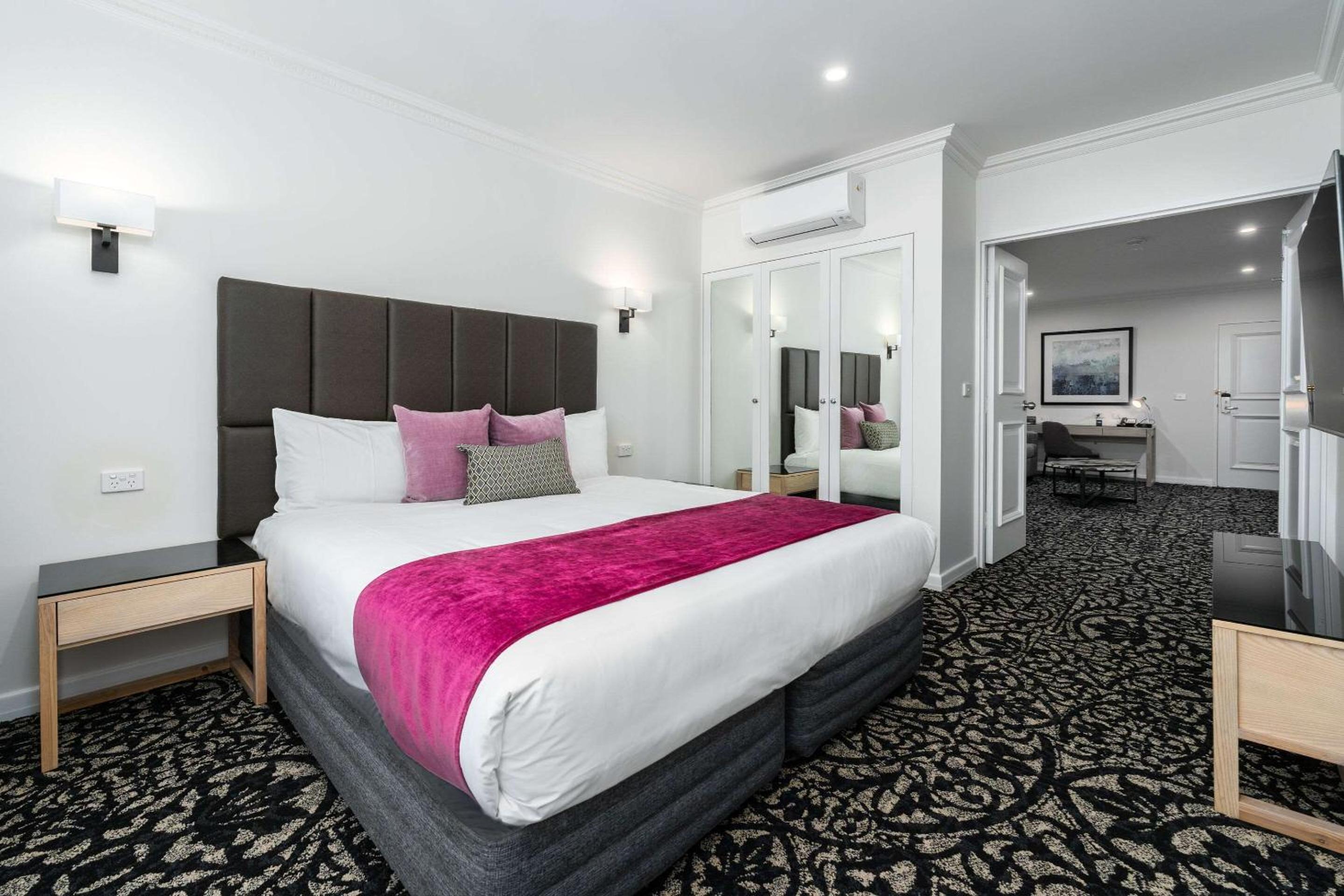 Grand Suite - Photo 2