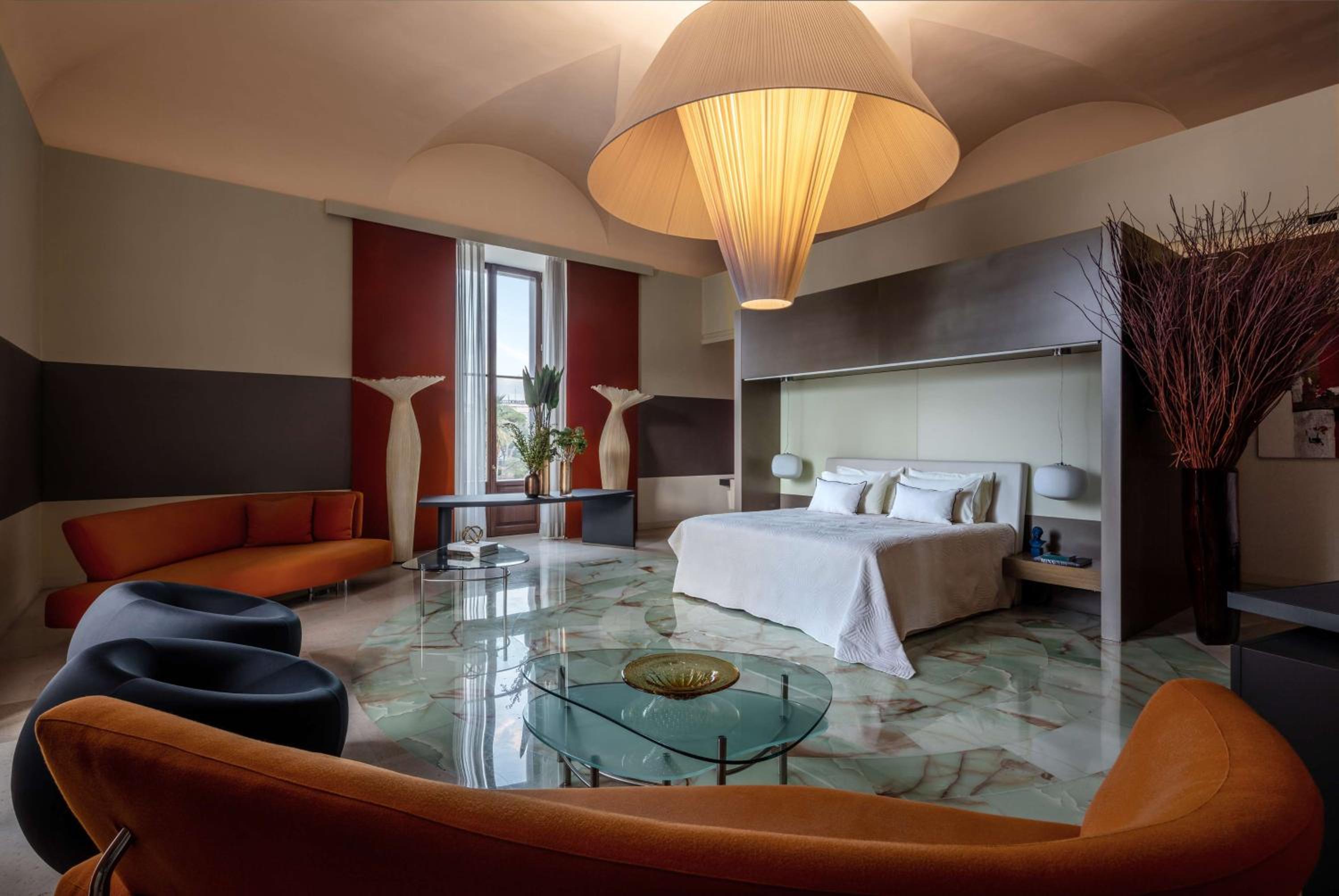 Suite Executive with View thumbnail 6