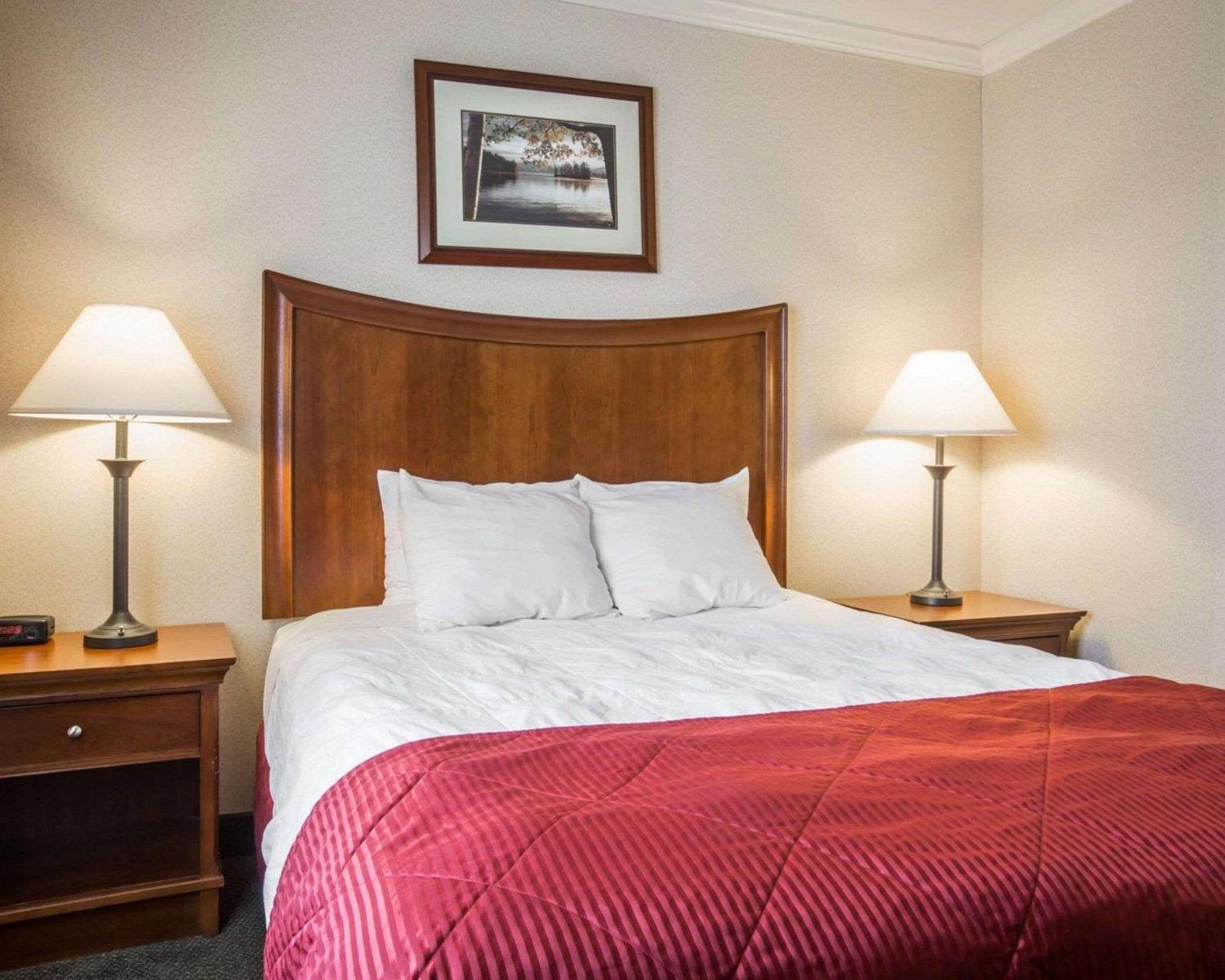 Standard Double Queen Room