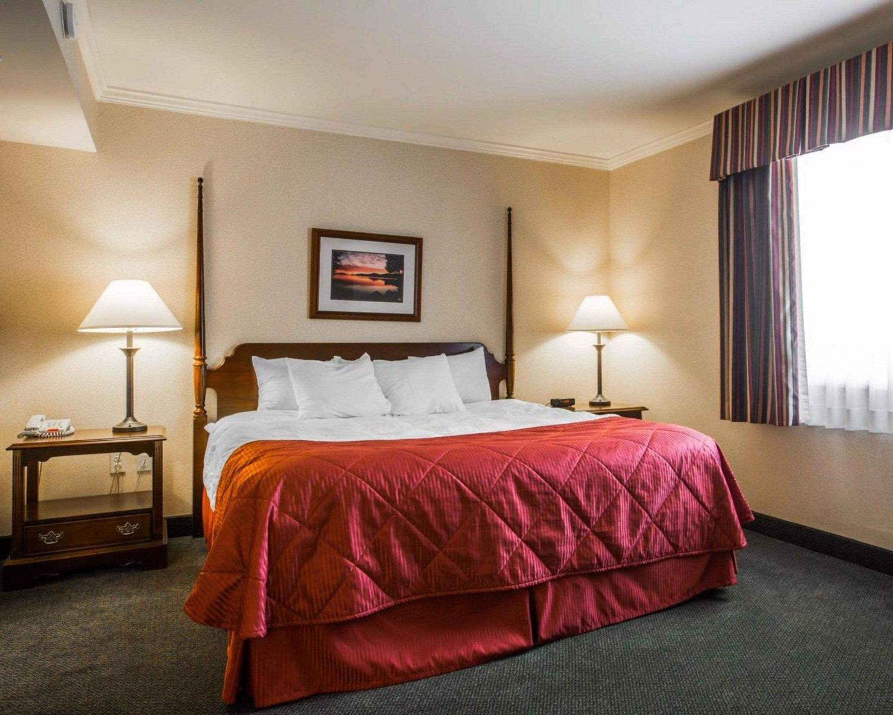 Suite with King and Queen Bed photo 2