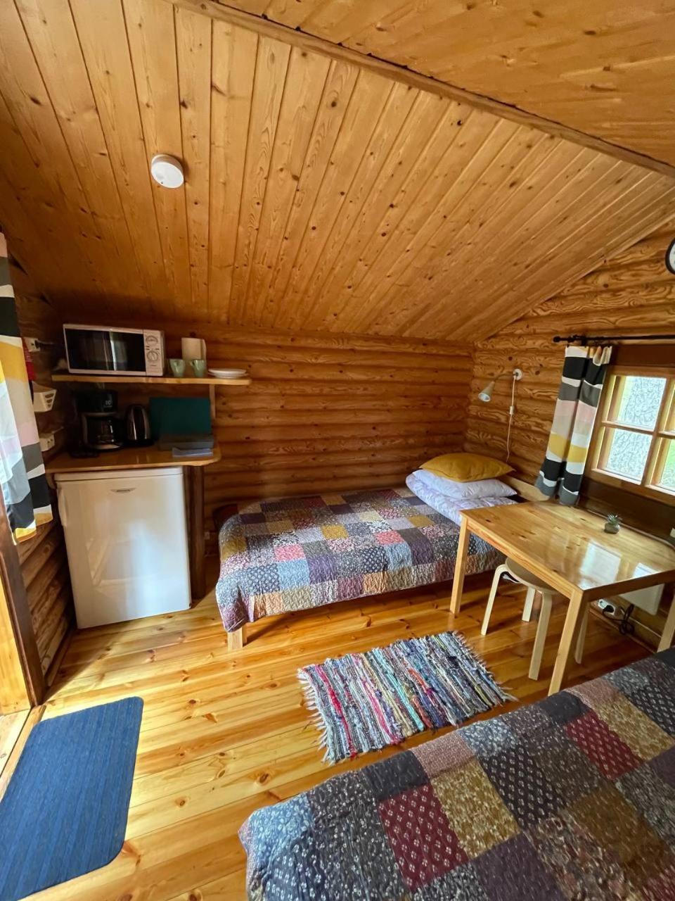 One-Bedroom Bungalow - Photo 11