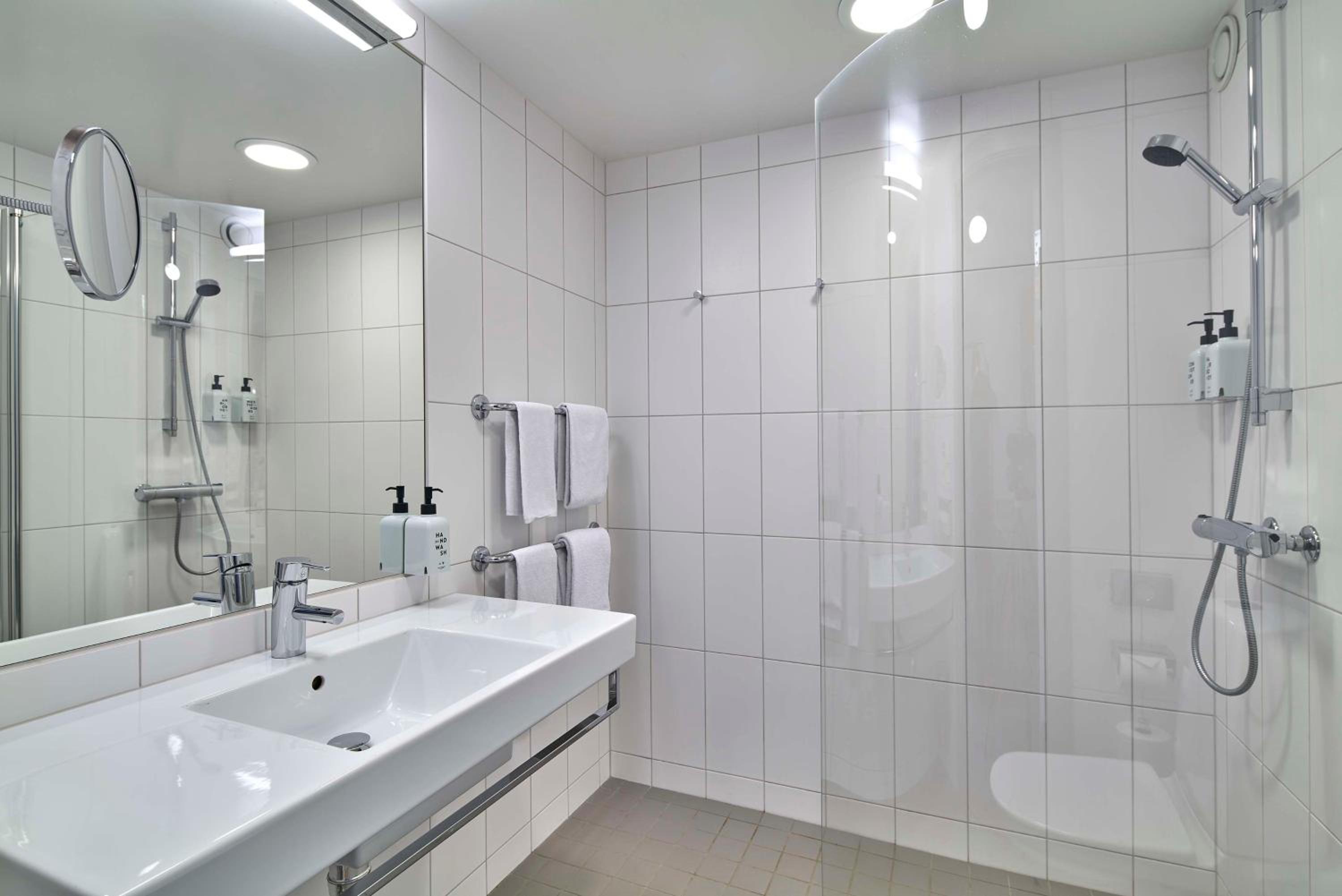 Single Room - Photo 3