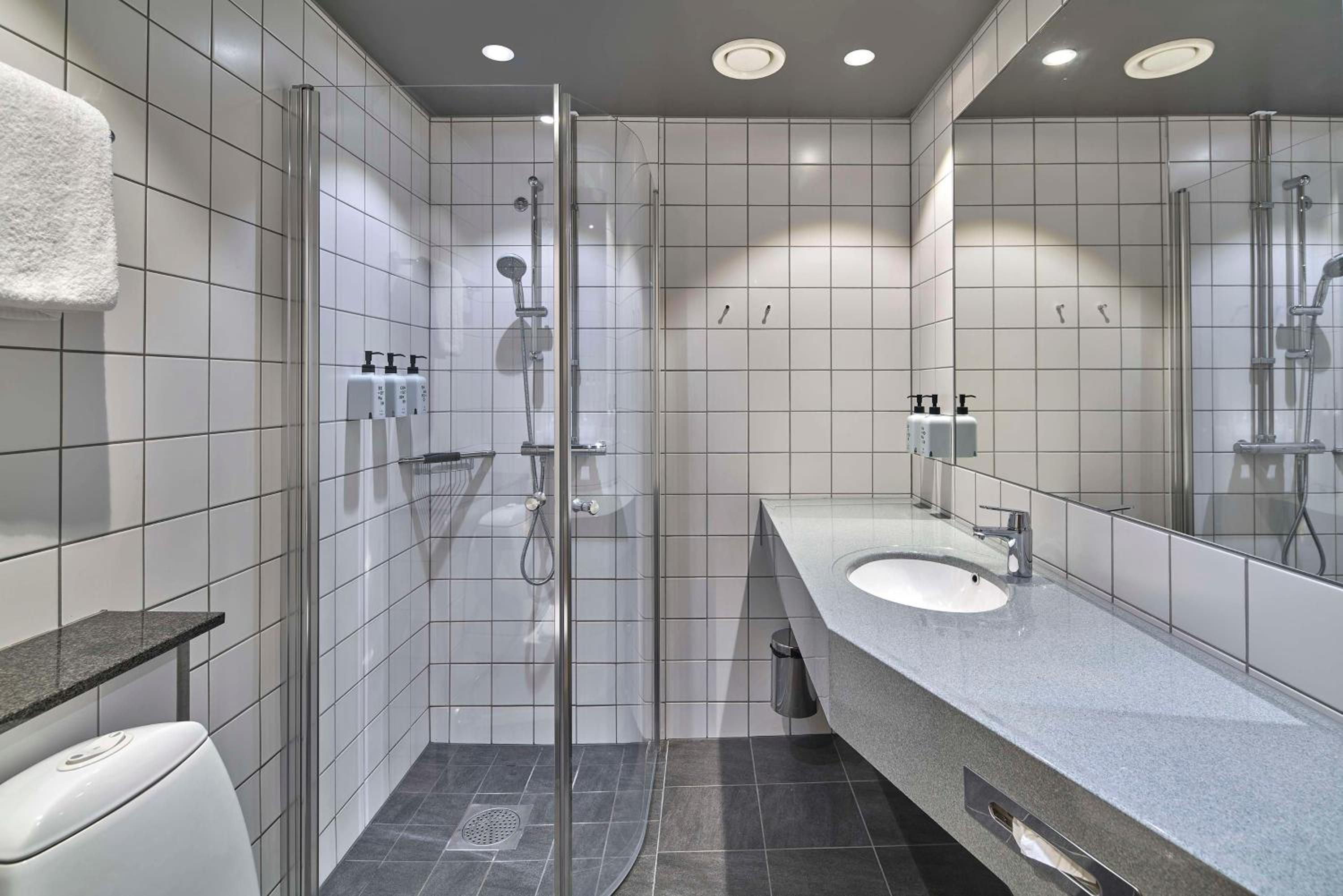Standard  Room - Photo 7