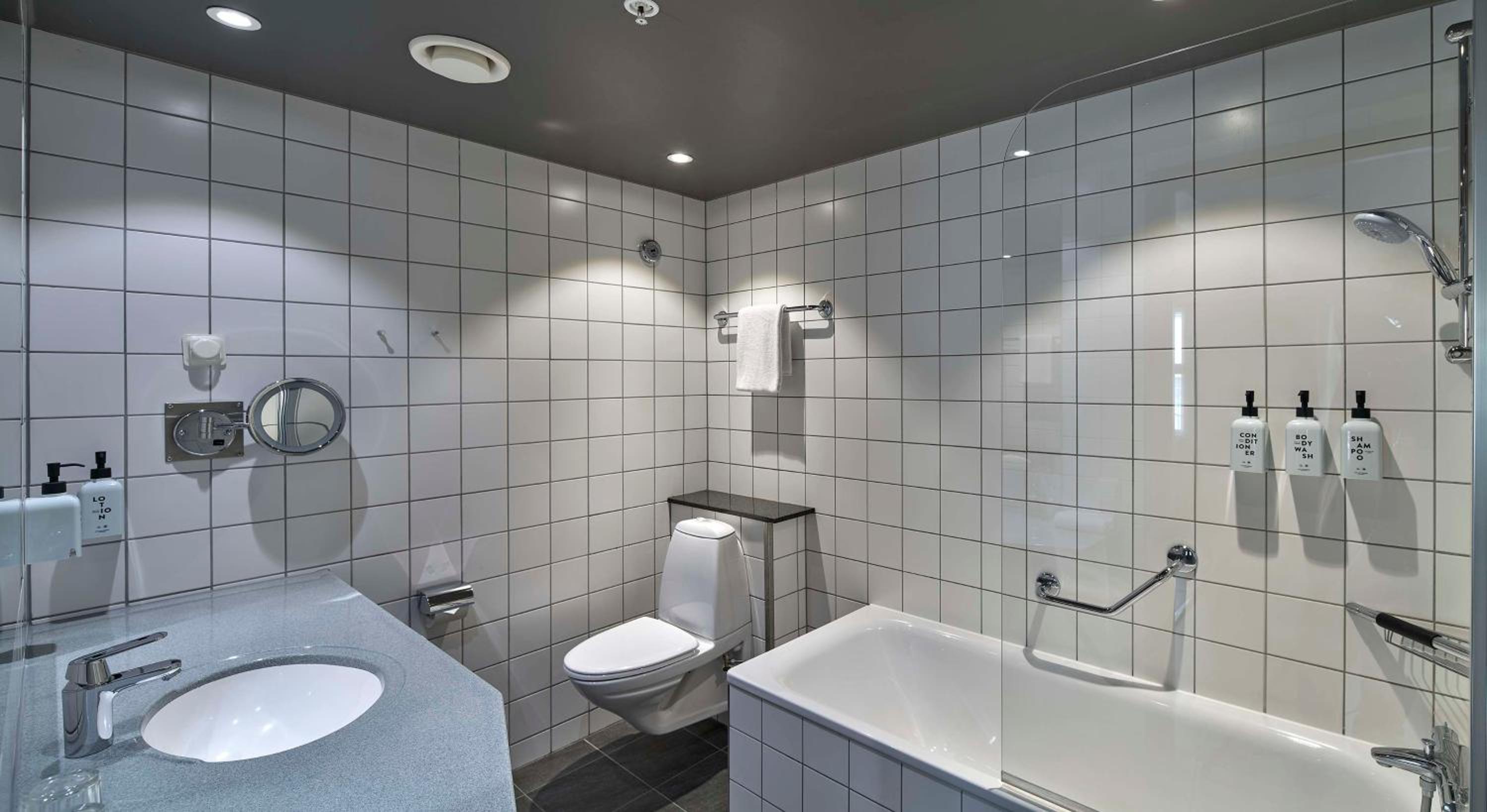 Superior Twin Room - Photo 4