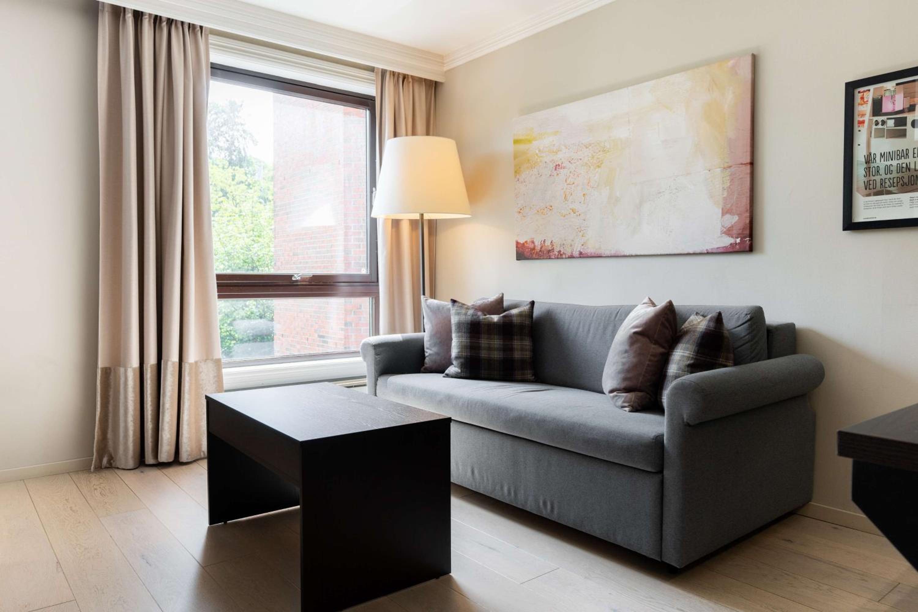 Standard Twin Room - Photo 6