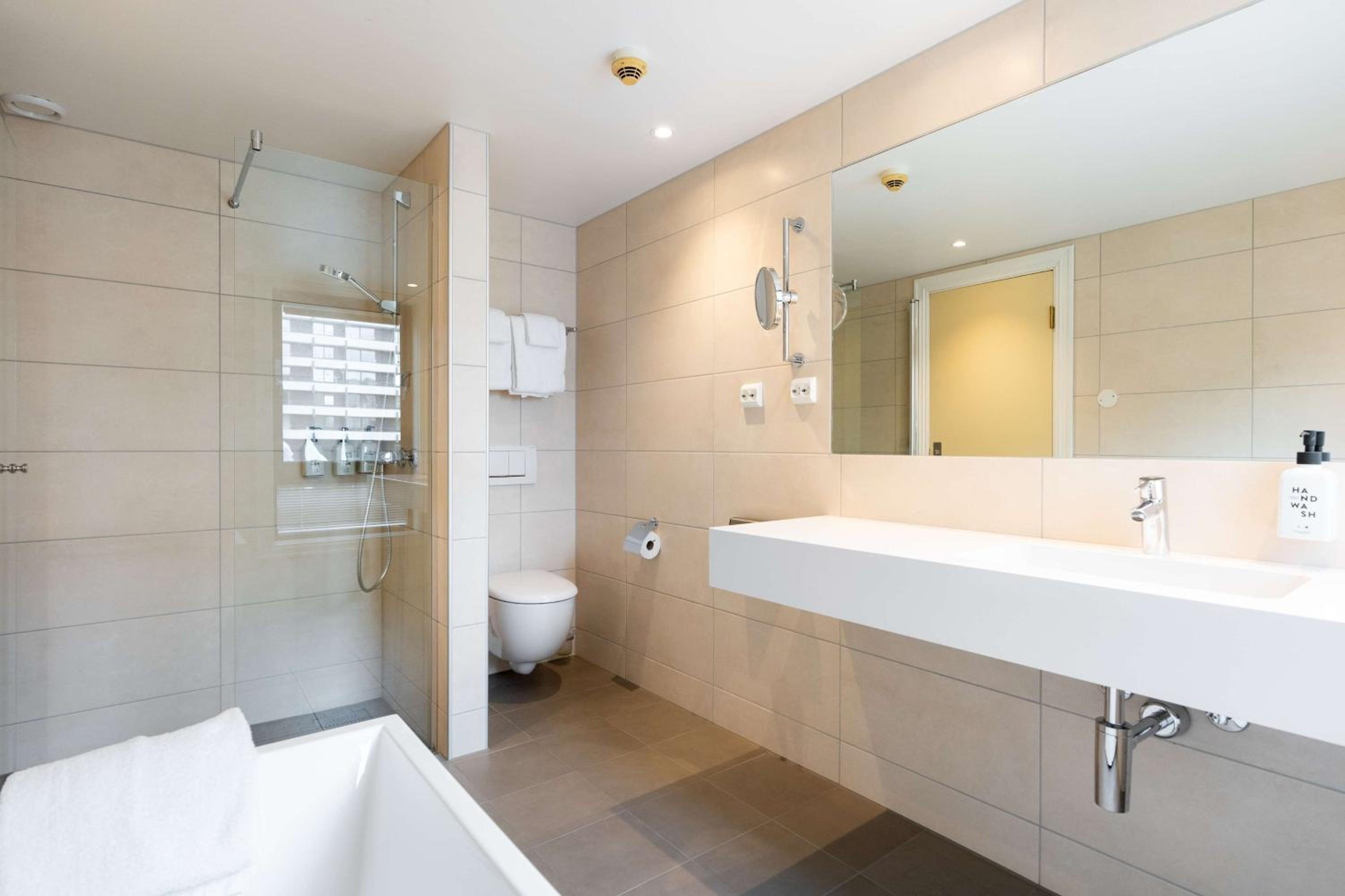 King Suite - Photo 5