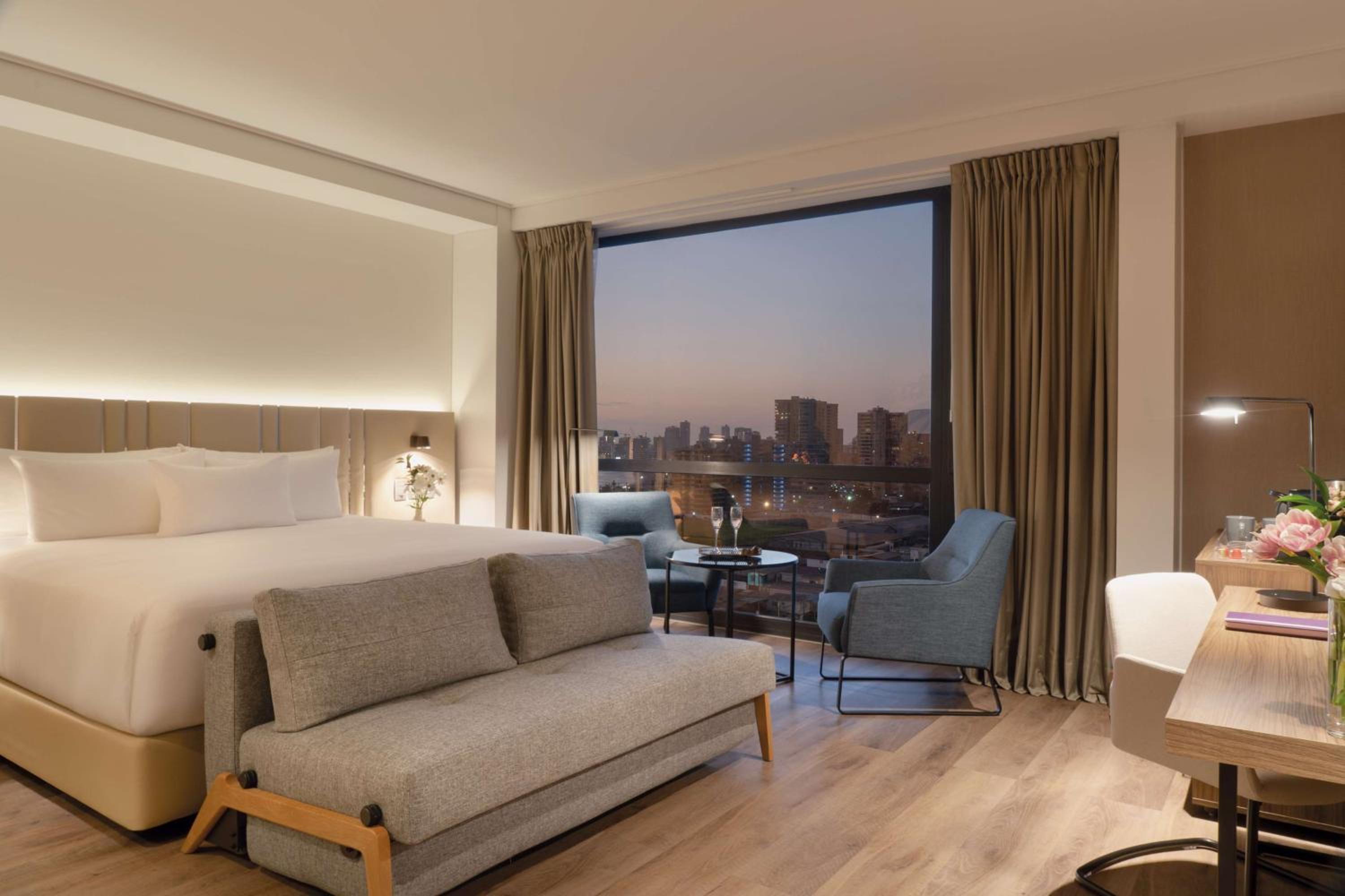 Premium Double Room with Extra Bed (2 Adults + 1 Child) - Photo 1