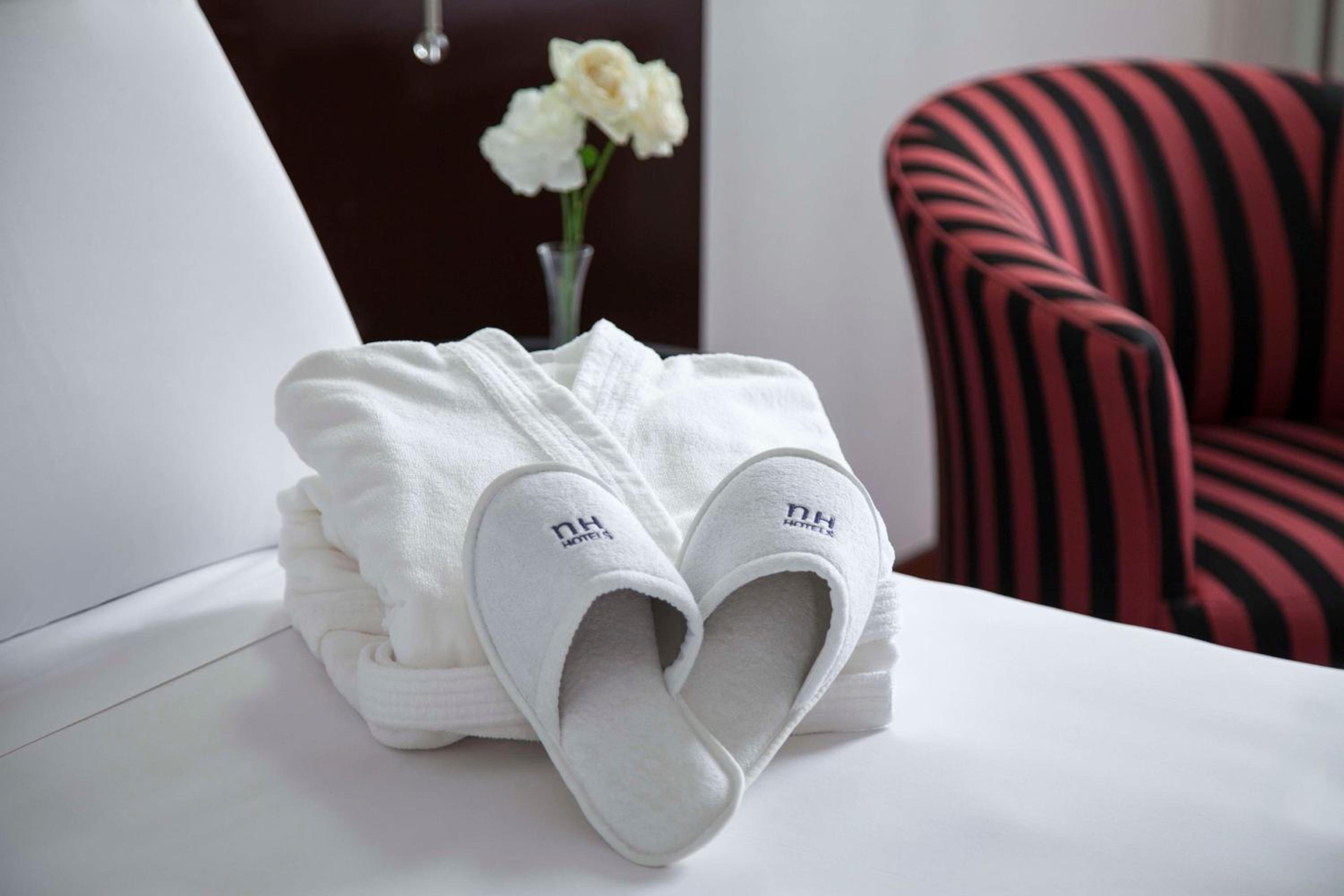 Suite - Photo 3