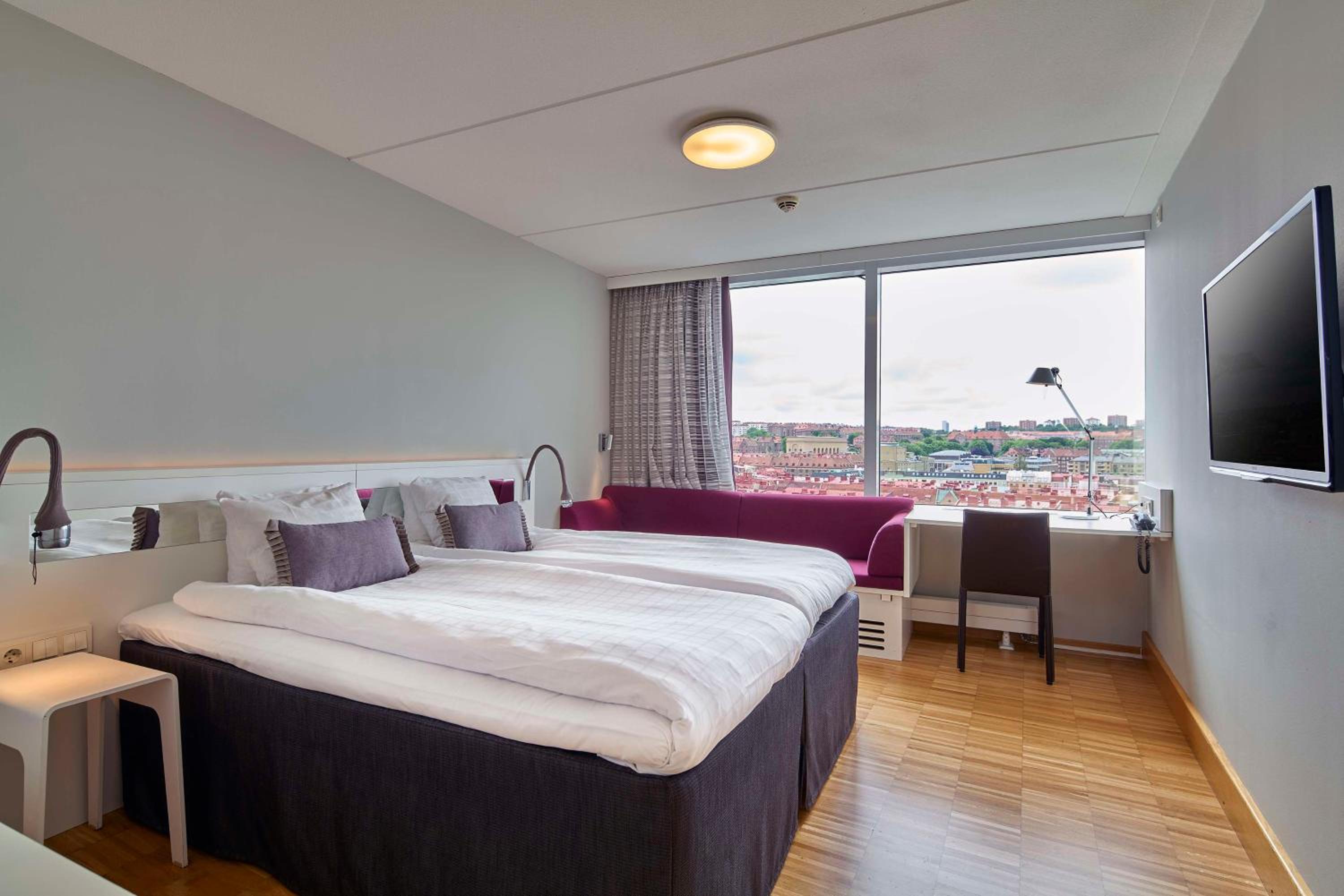 Standard Twin Room - Photo 1