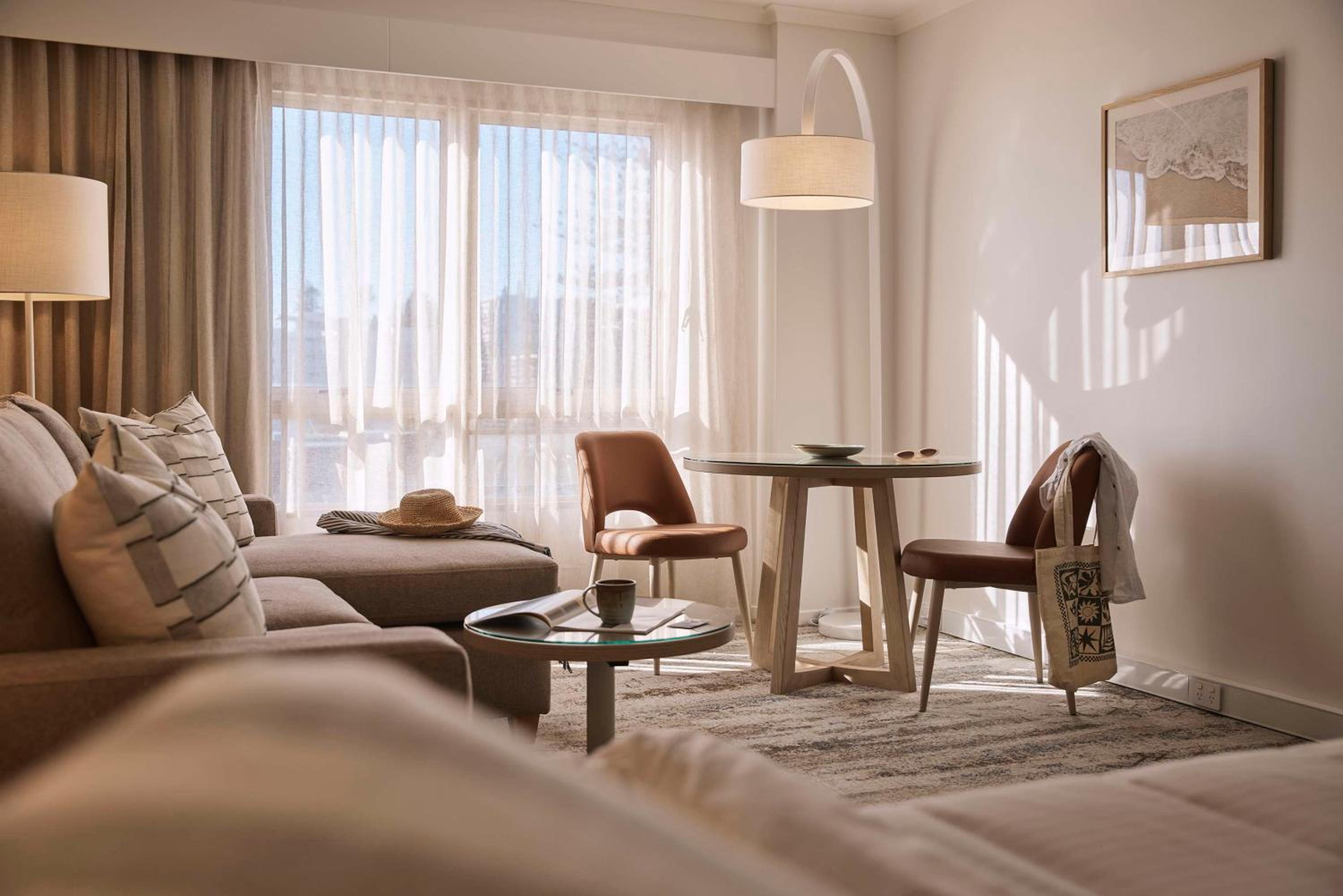 Standard King Room - Photo 3
