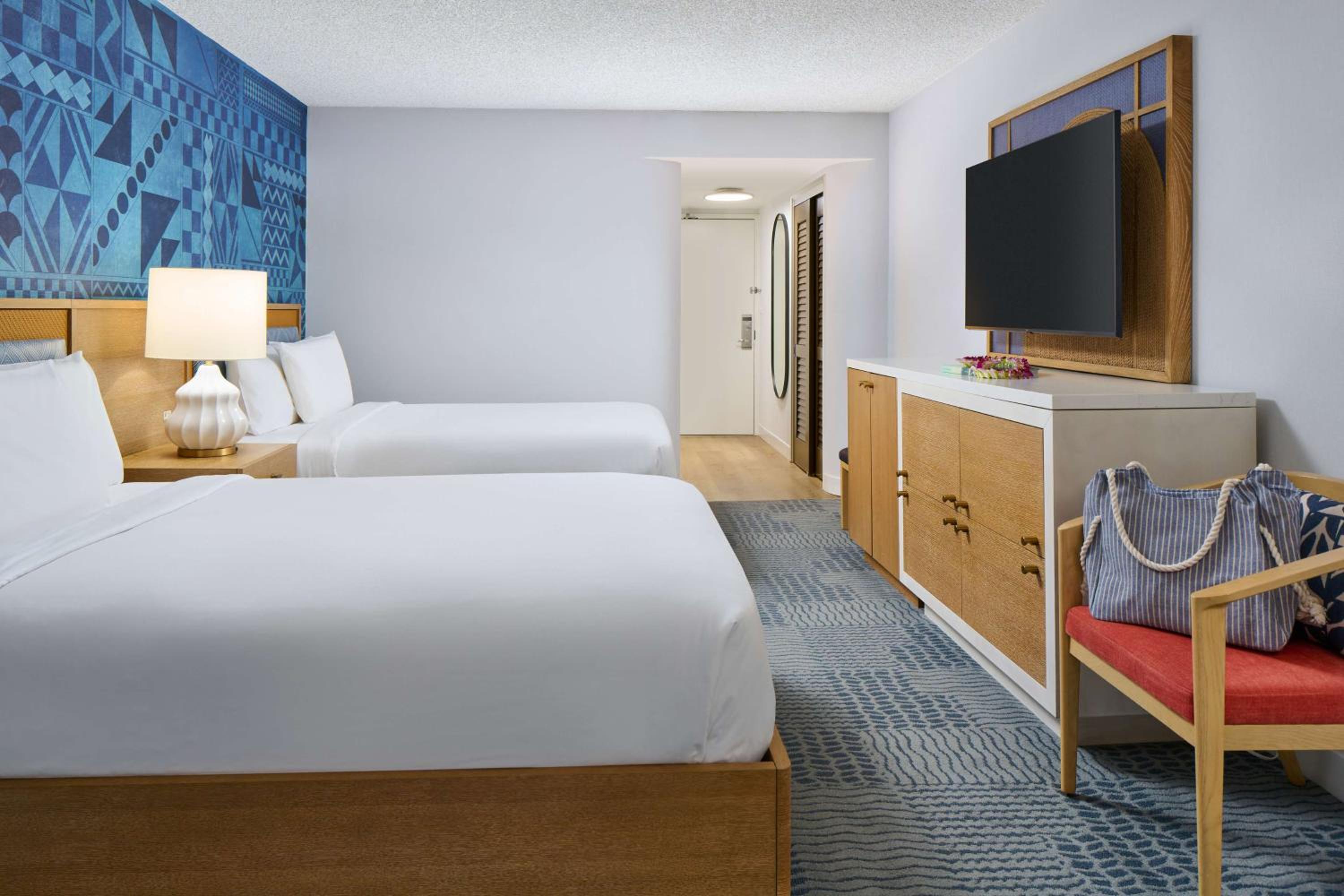 Accessible Waikiki View with Two Double Beds - Photo 4