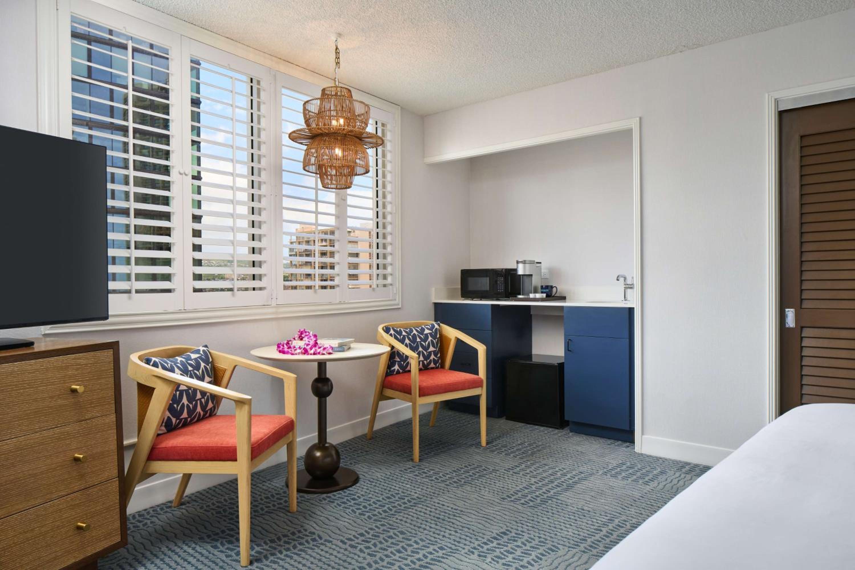 Studio Kitchenette with One King Bed - Photo 2