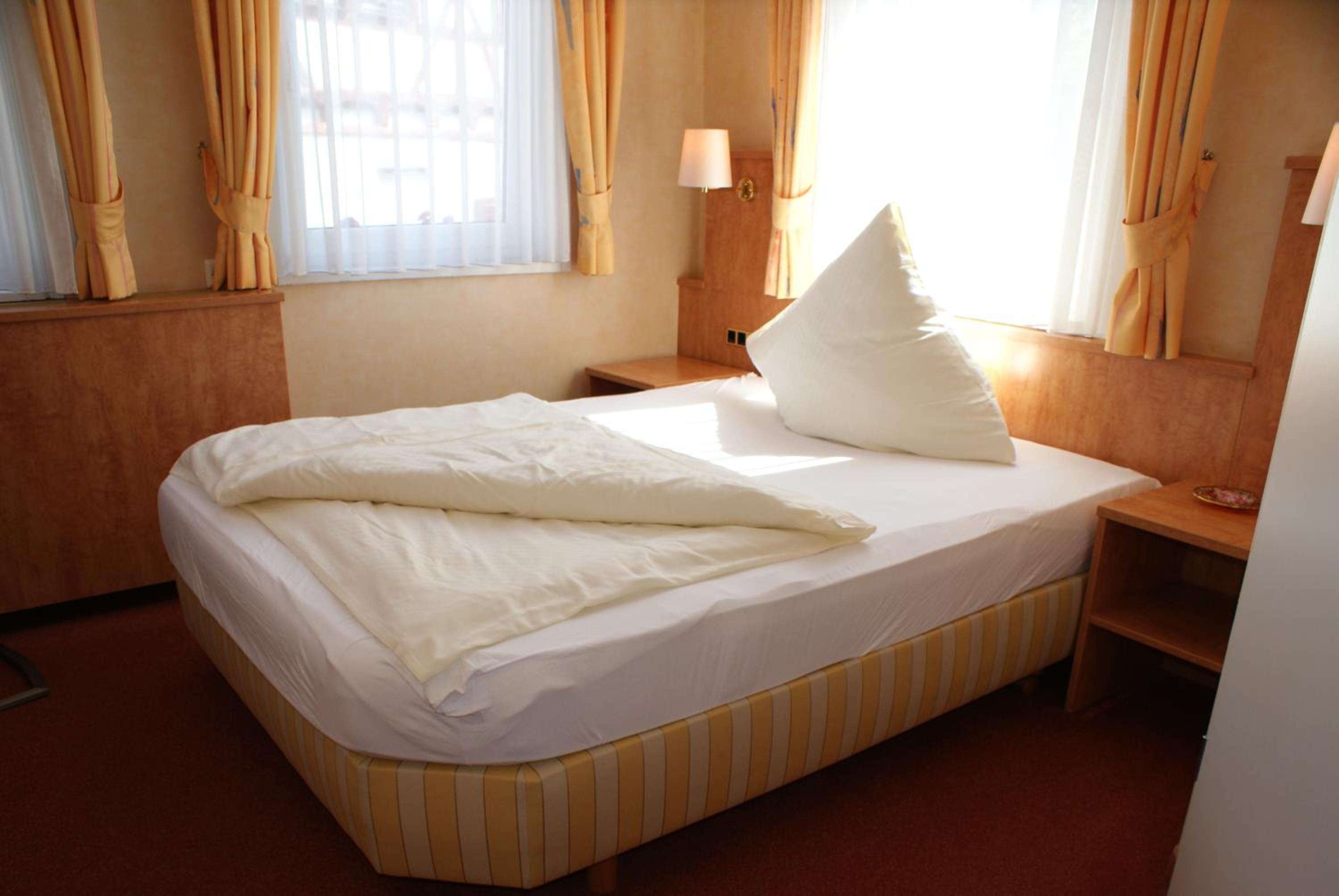 Standard Single Room - Photo 1