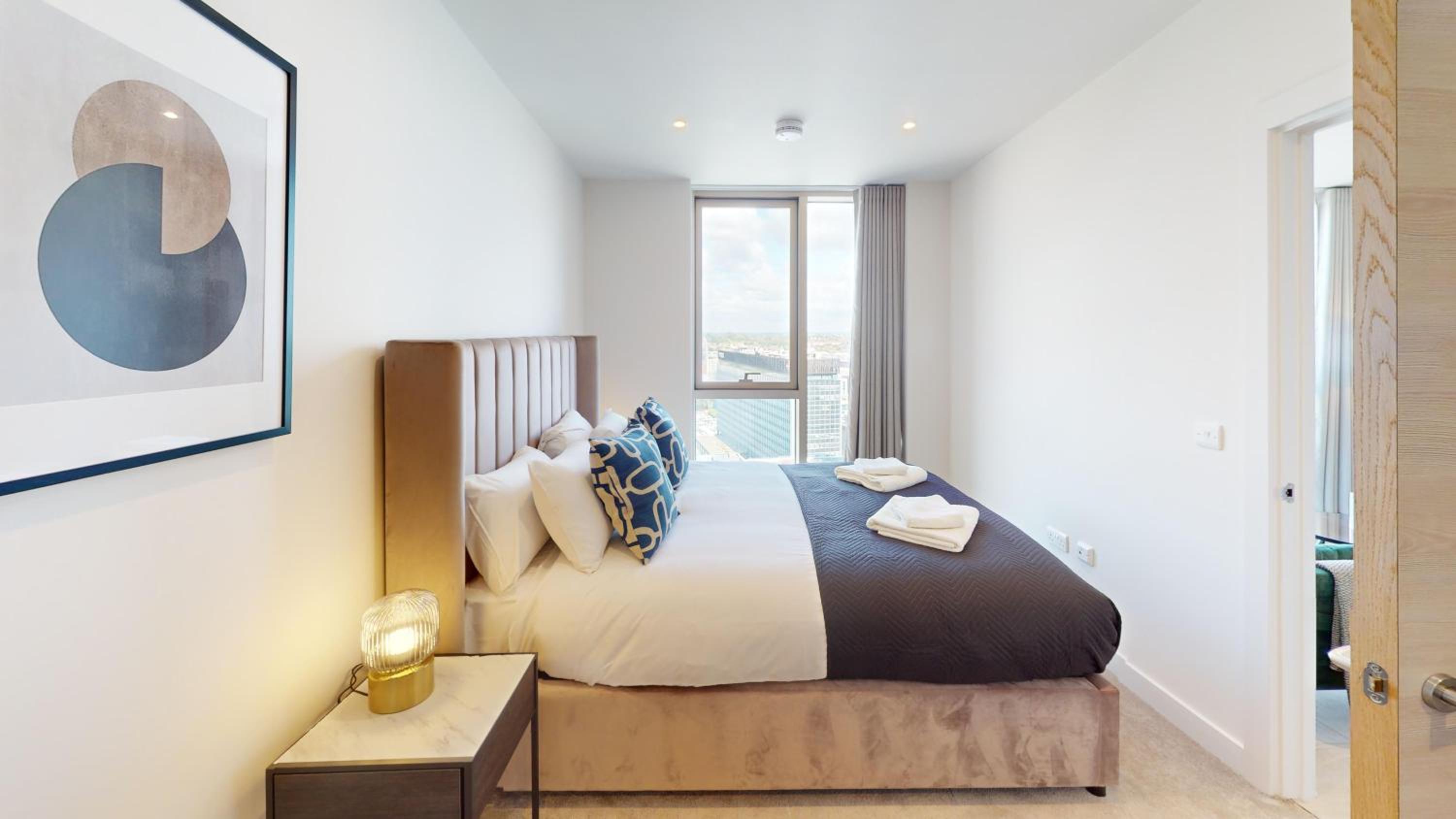 Two Bedroom Apartment  - Photo 3