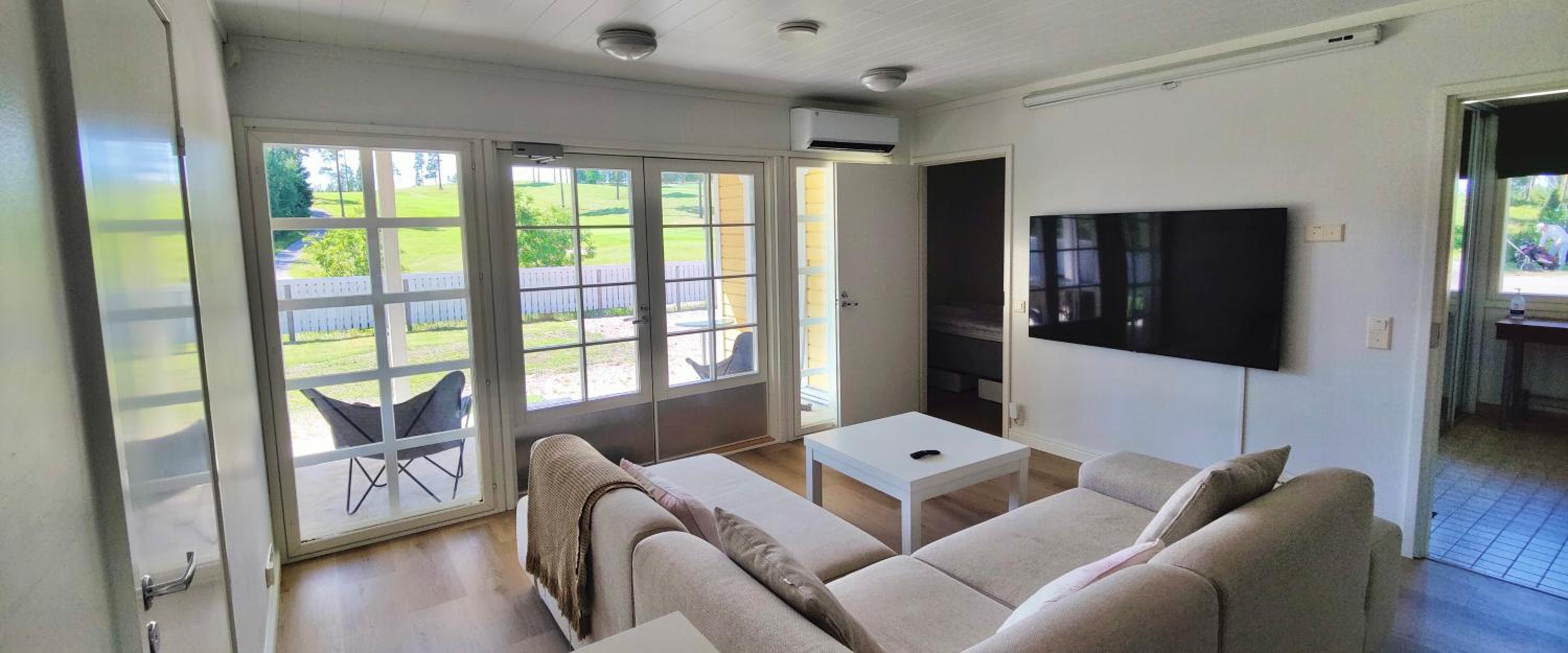 Three-Bedroom Vacation Home  photo 1