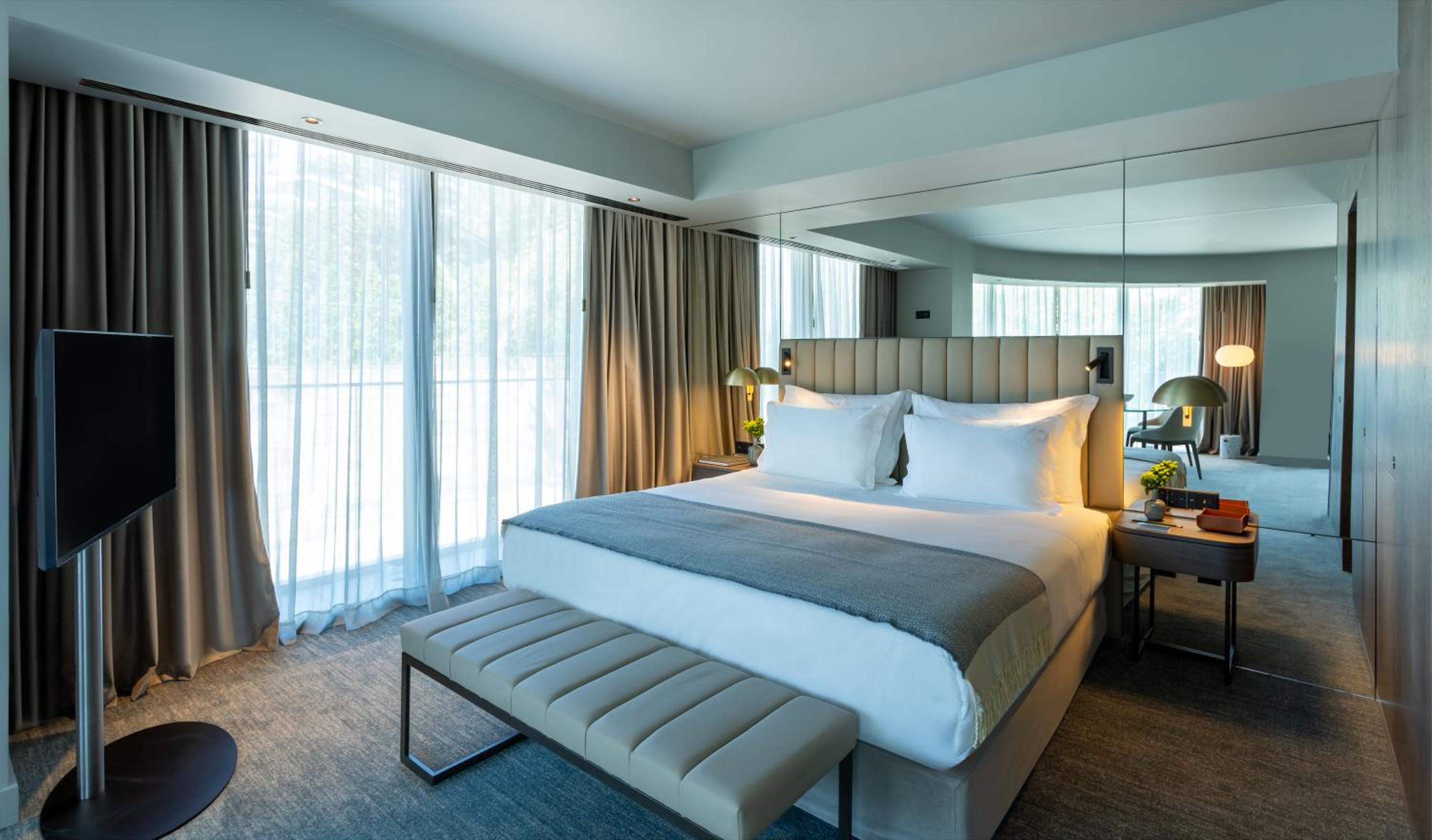 Suite with River View