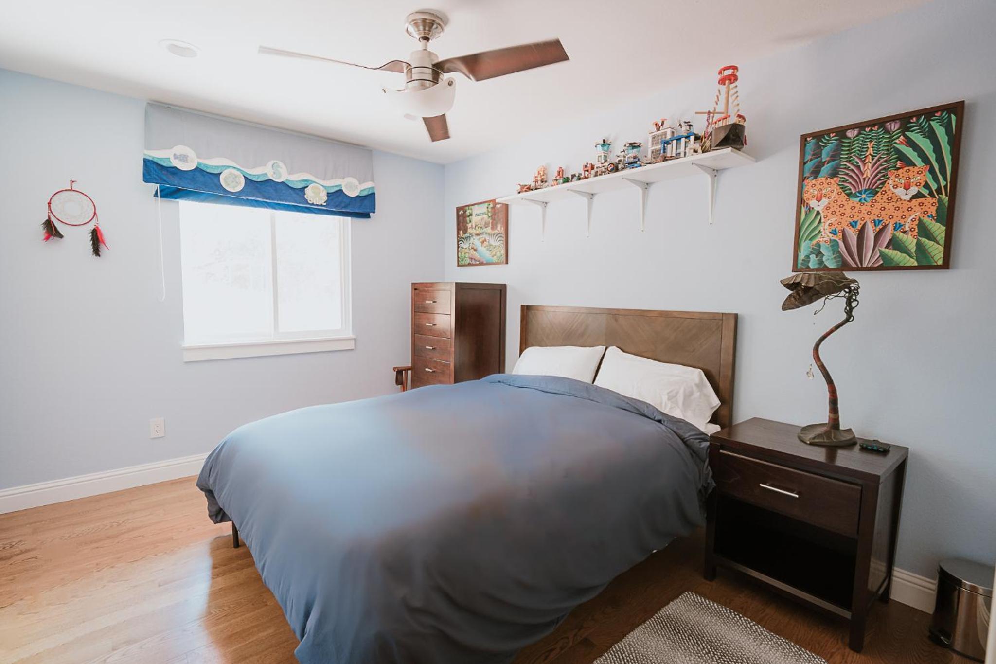 Three-Bedroom House photo 1