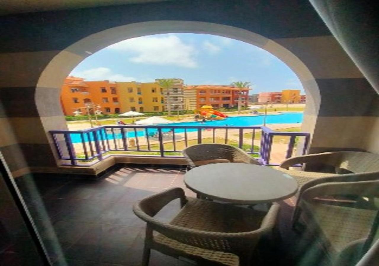 Appartamento con Vista Piscina 