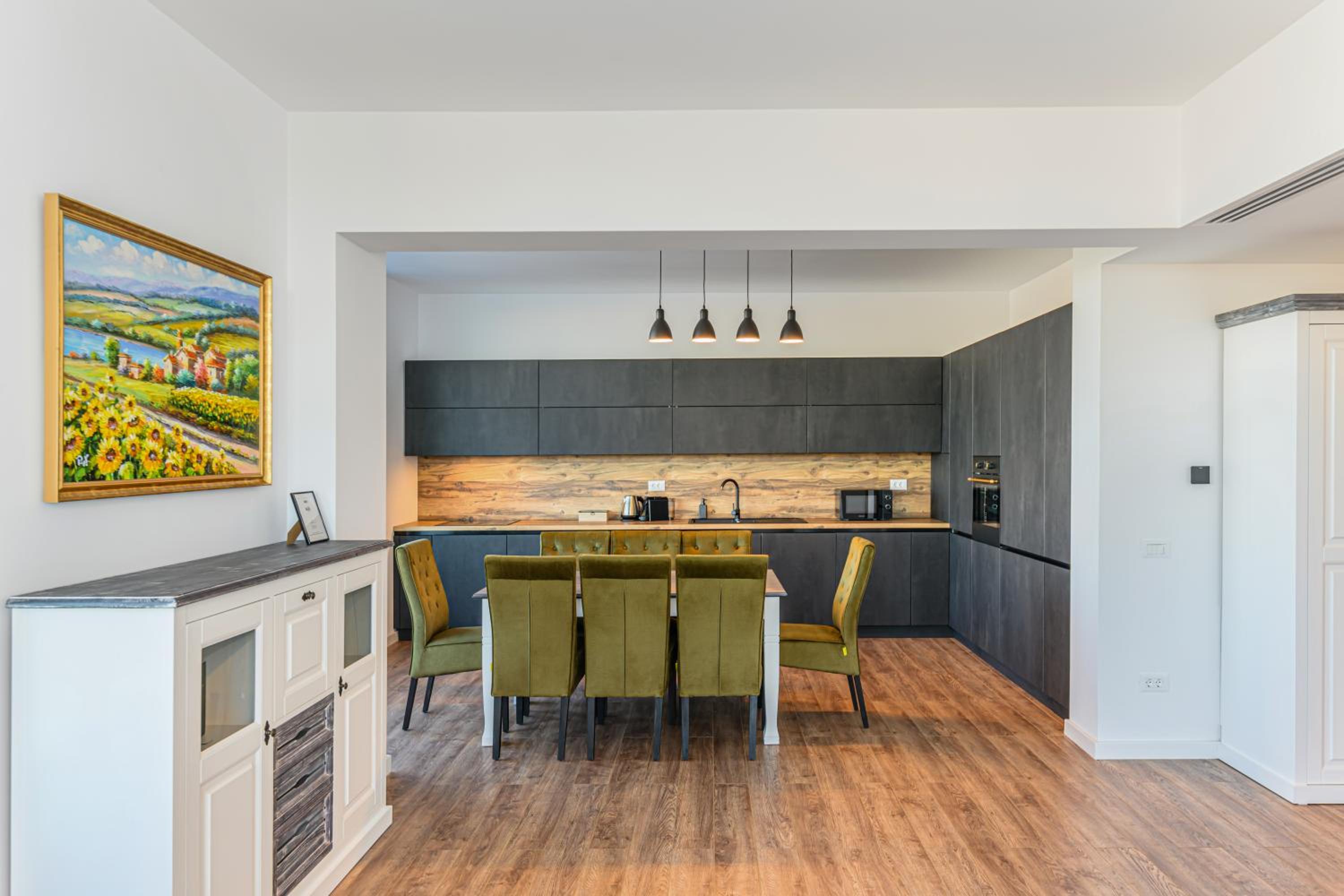 Three Bedroom Penthouse Apartment photo 3