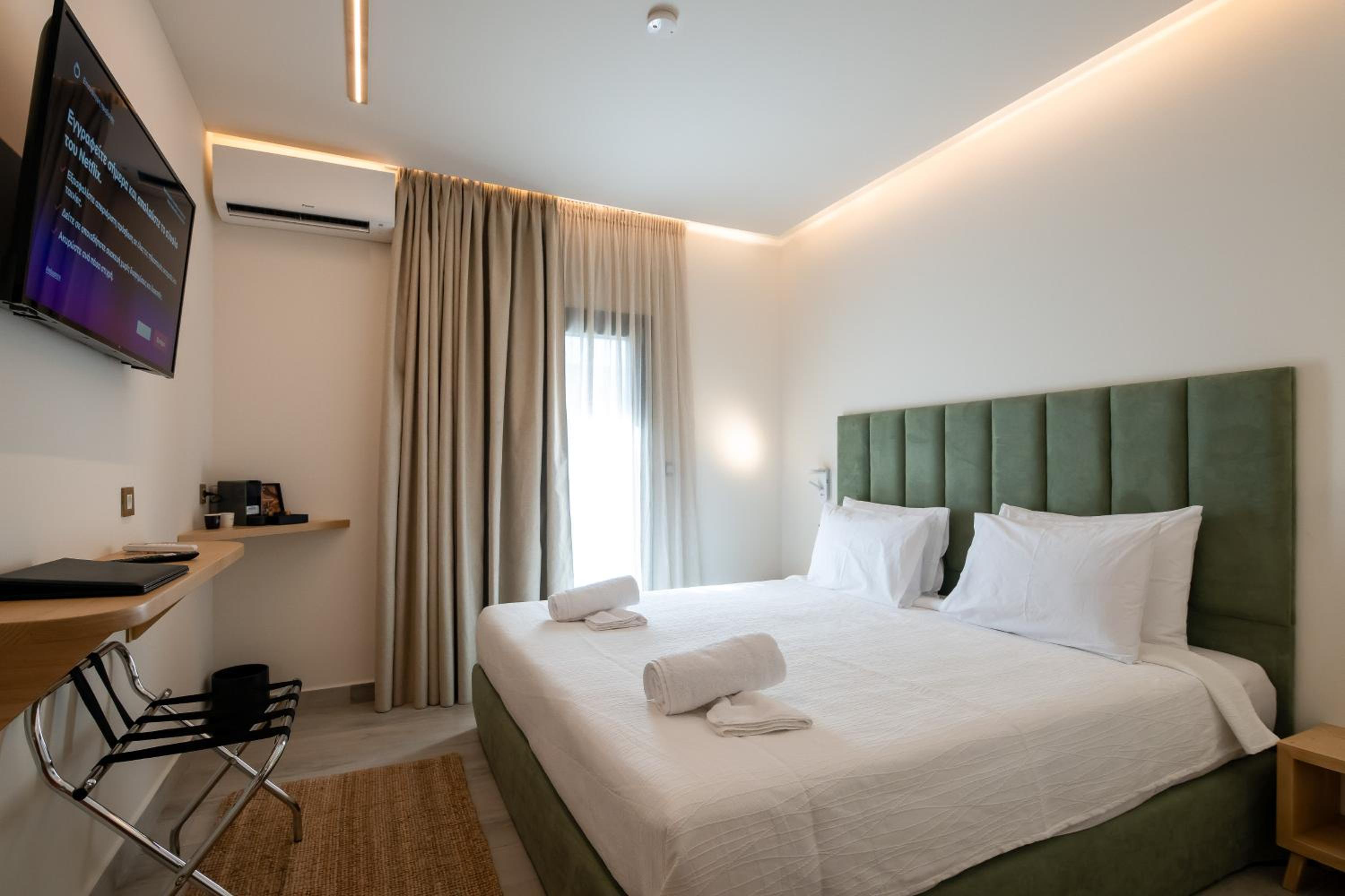 Deluxe Double Room photo 3