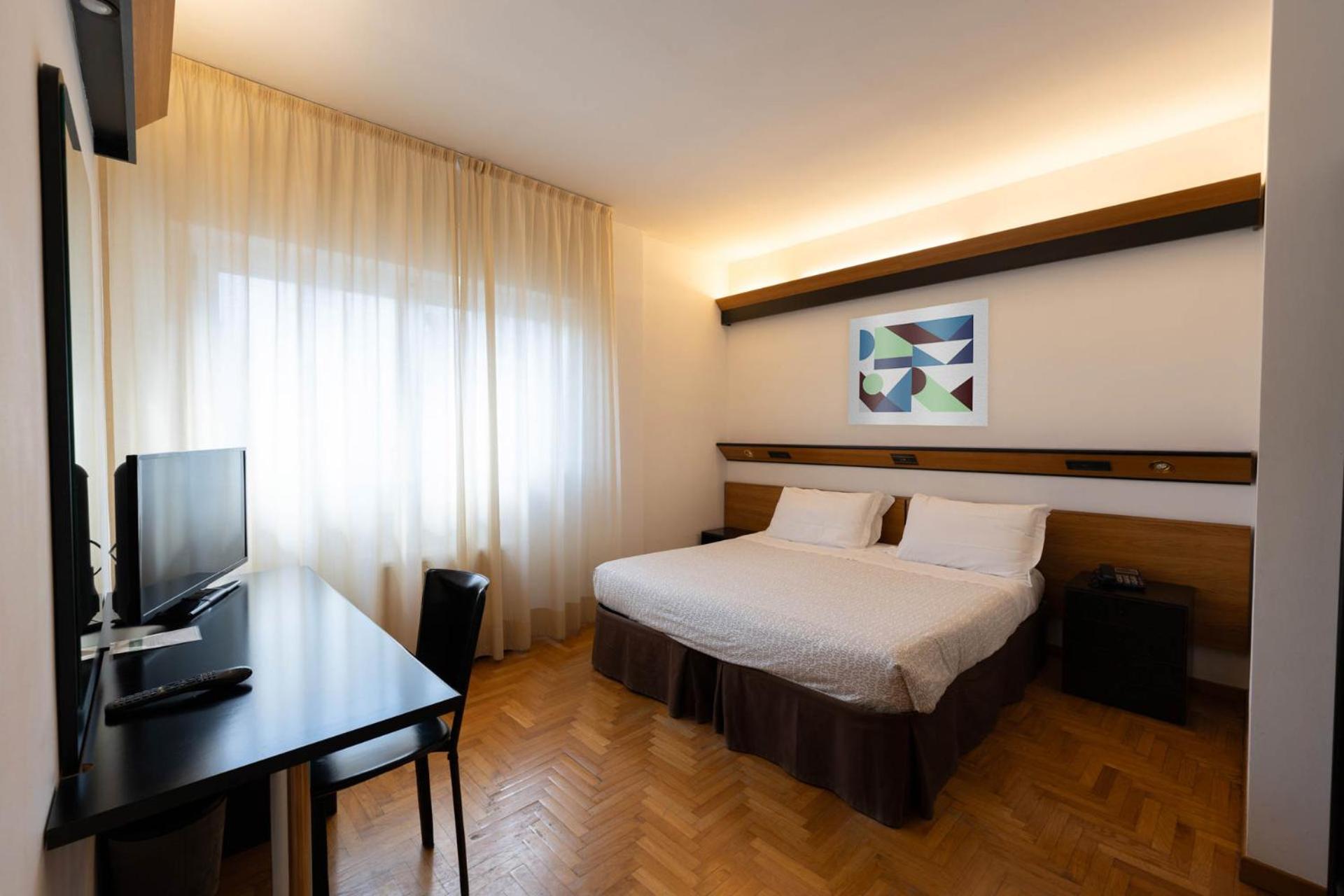 Double or Twin Room - Photo 1