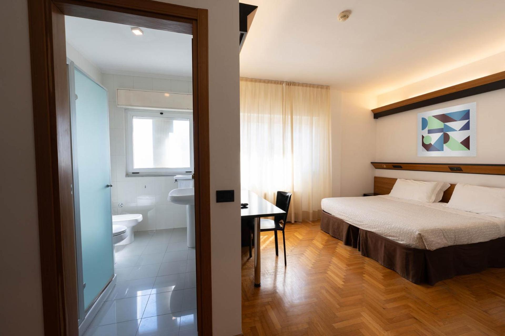 Double or Twin Room - Photo 2