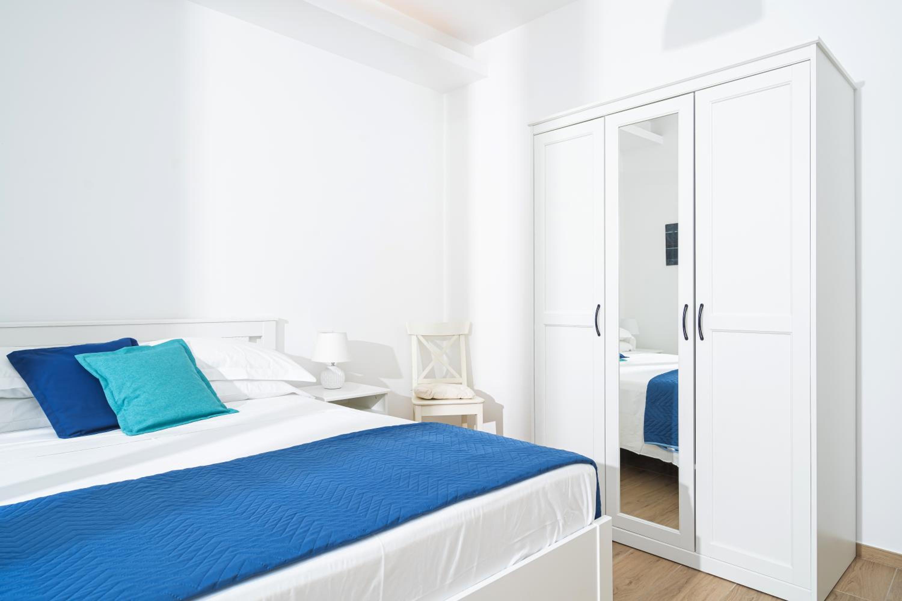 Two-Bedroom House photo 3