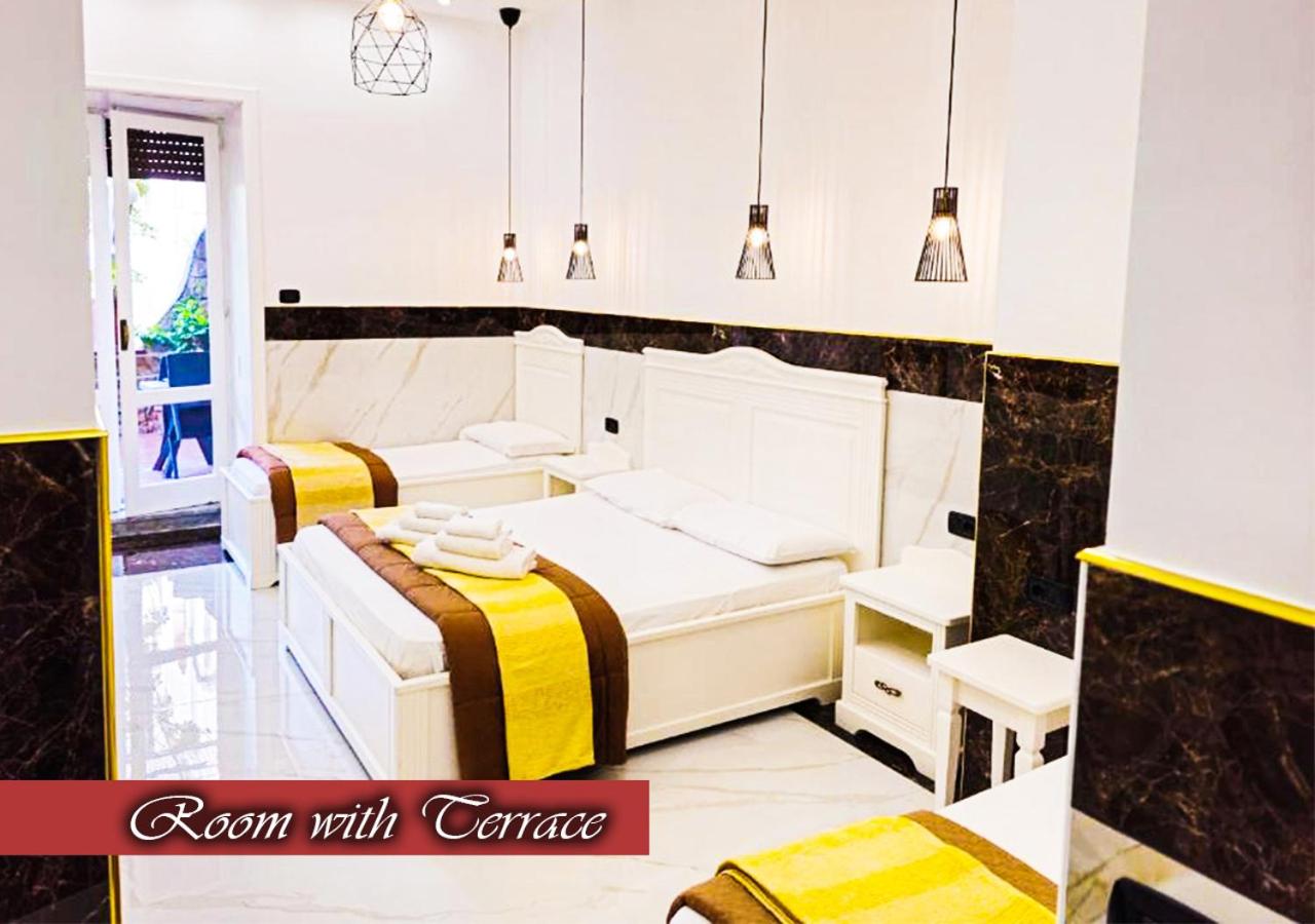 Quadruple Room with Terrace