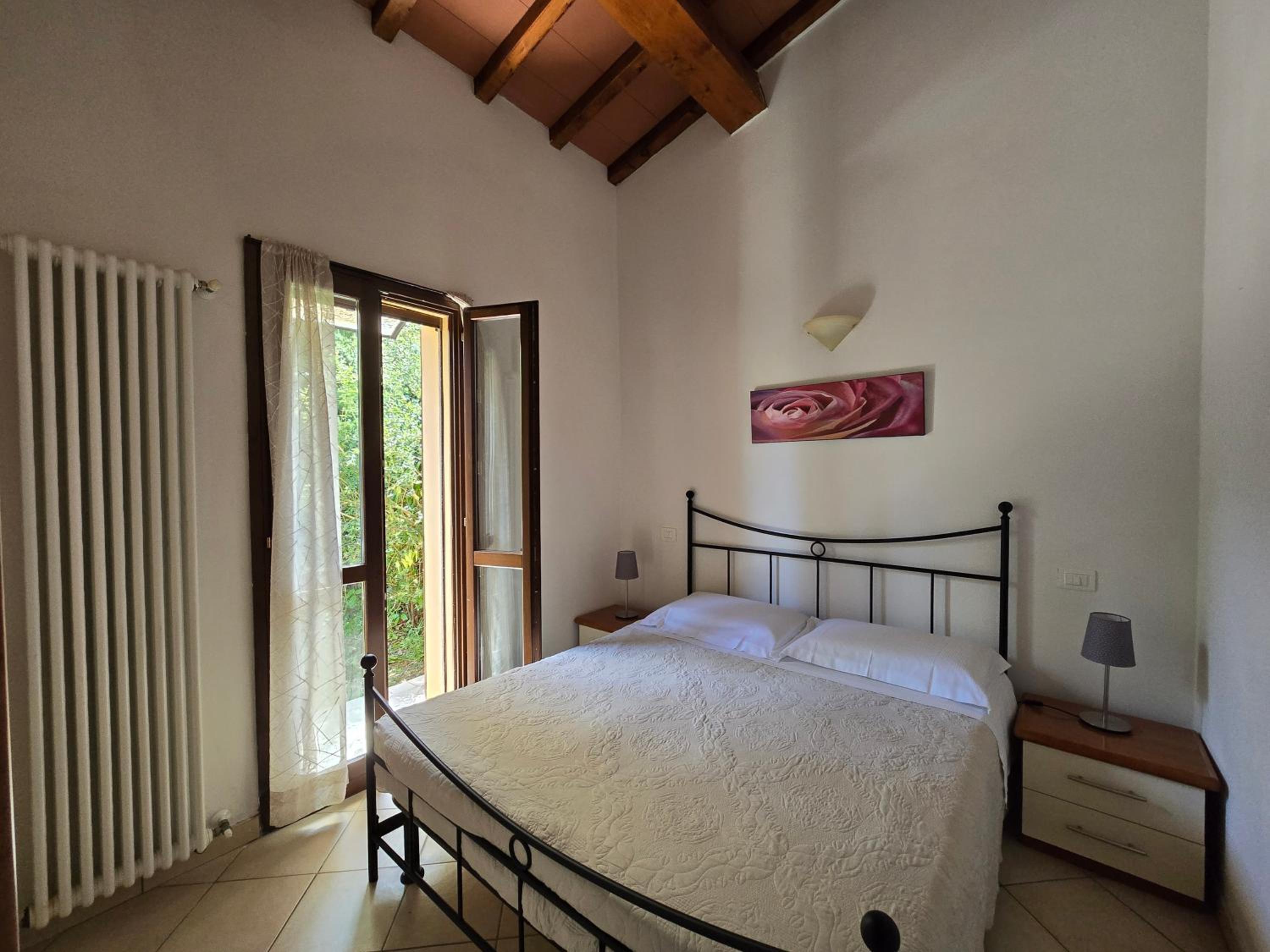 One-Bedroom House photo 1