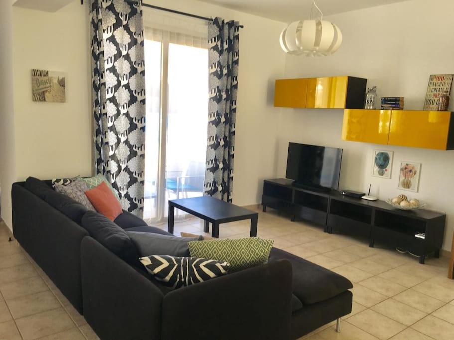 Apartment photo 2